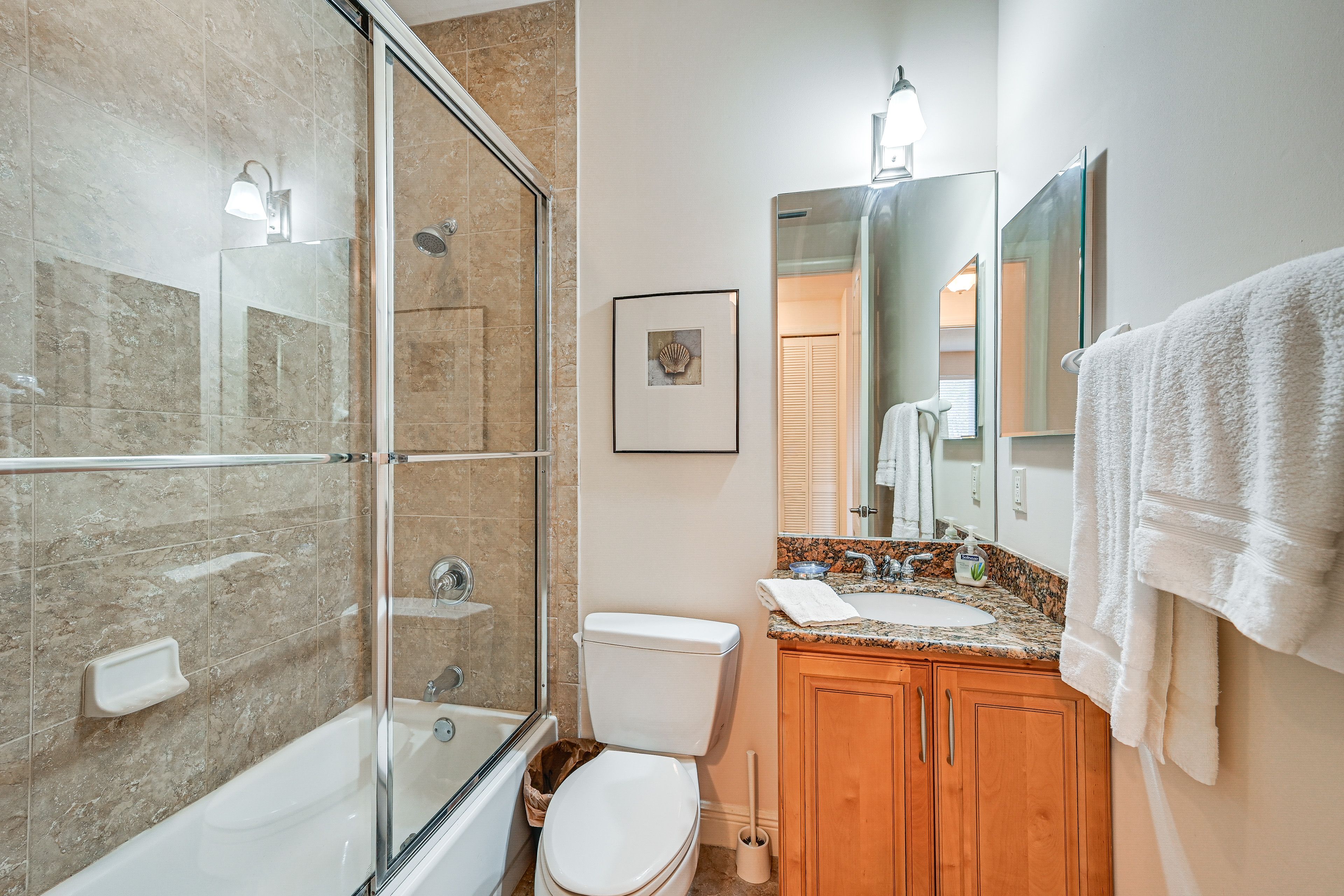 Full Bathroom | Hair Dryer