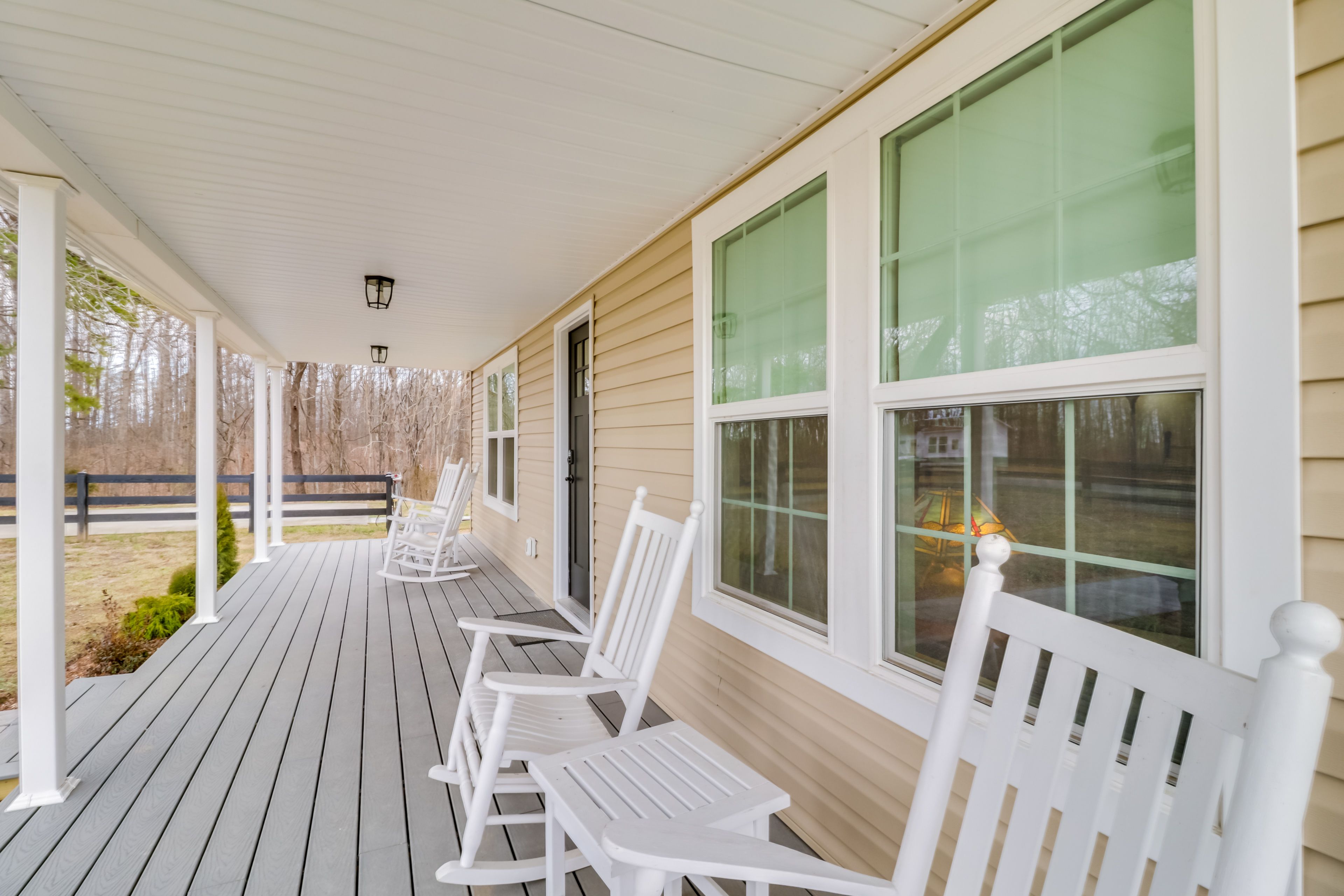 Front Porch | Private Entrance