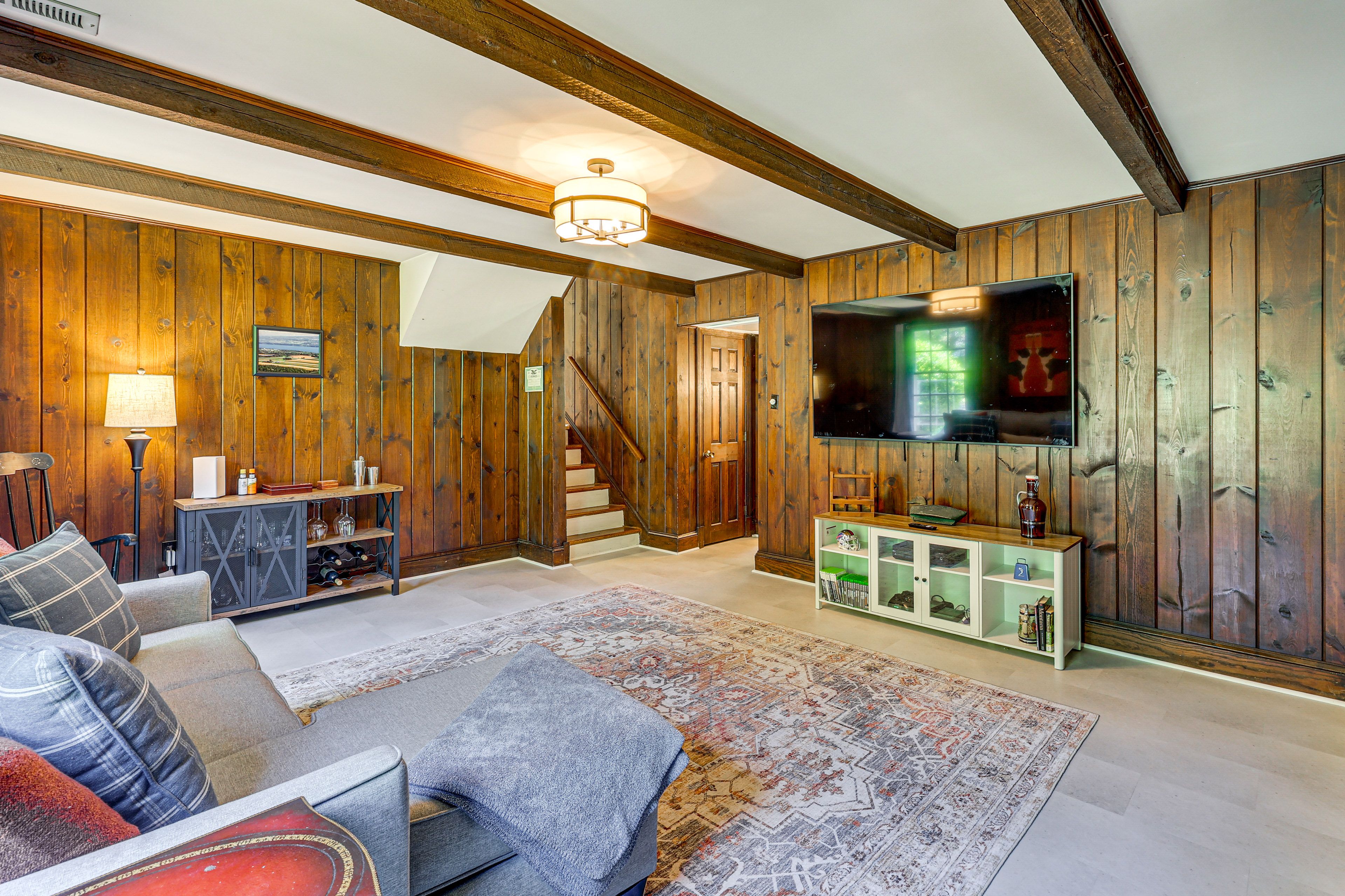 Bonus Living Area | Smart TV | Bar Area | 1st Level