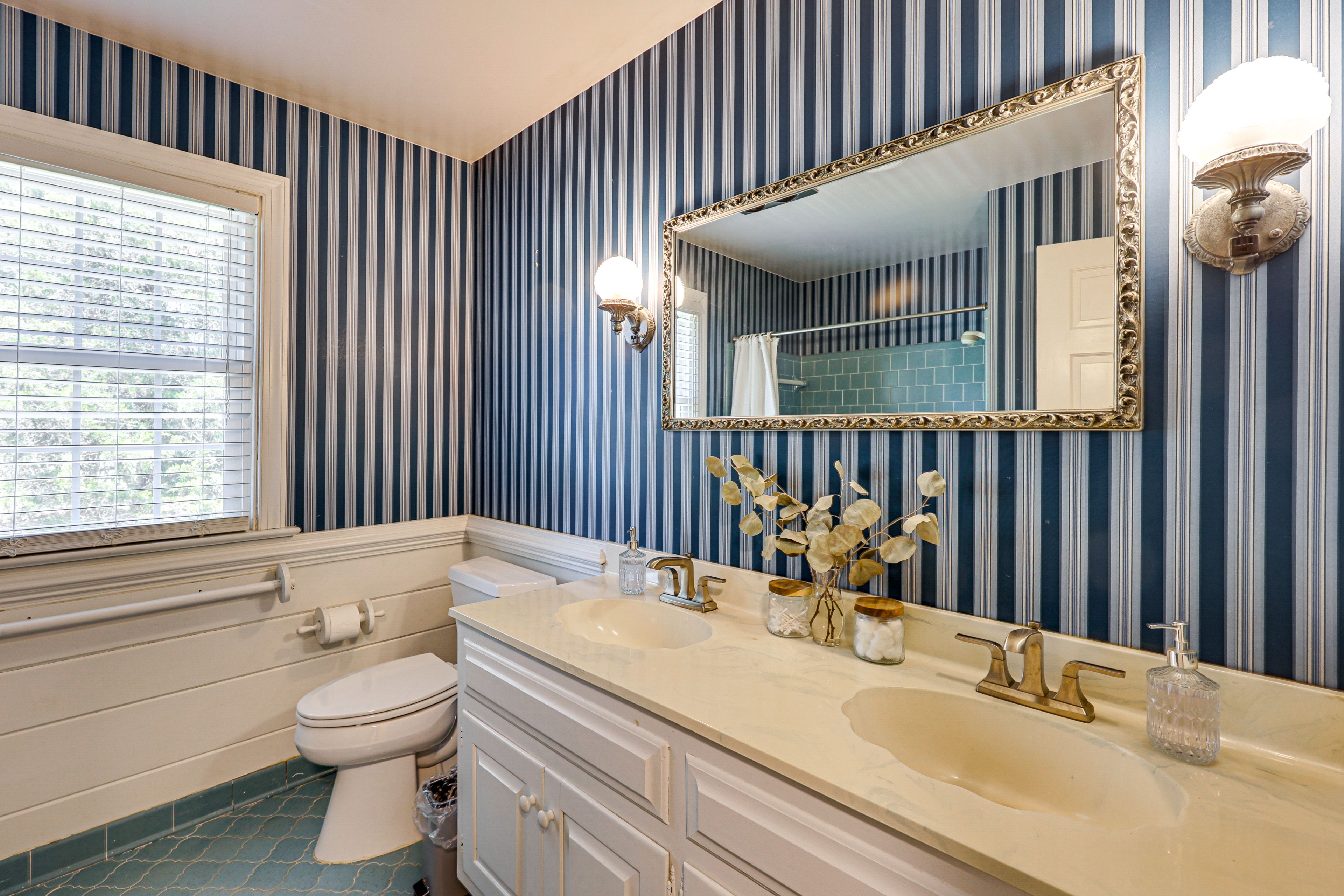 Full Bathroom | 4th Level