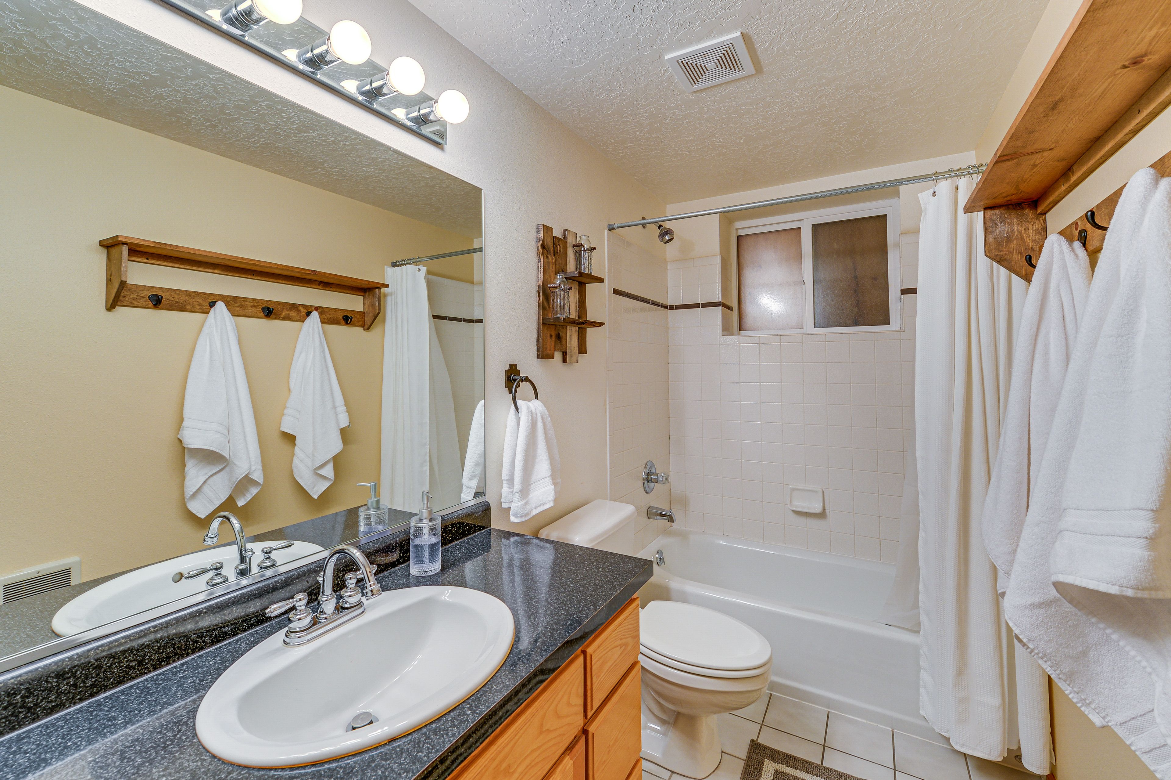 Full Bath | Basement Level