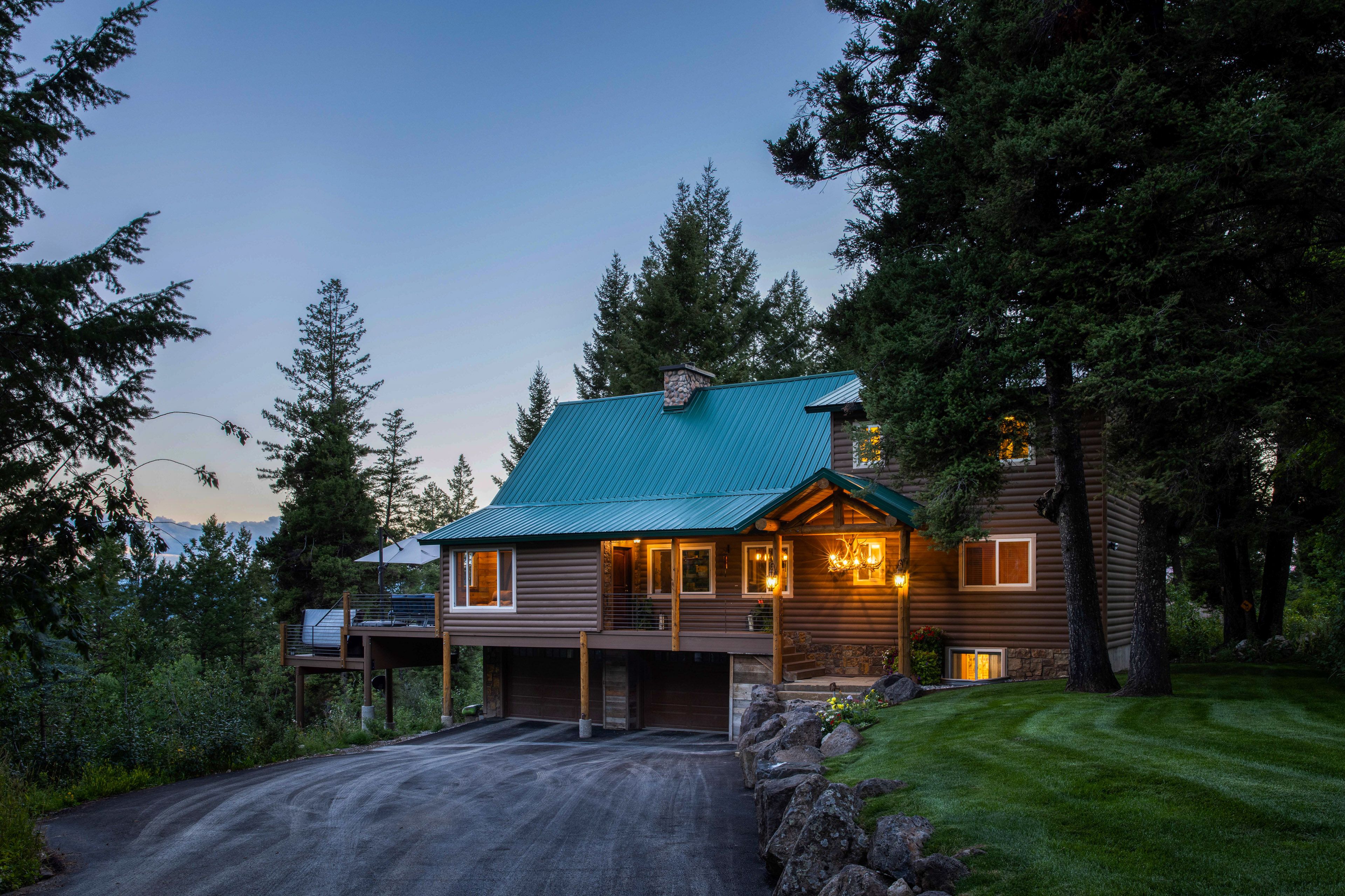Star Valley Ranch Vacation Rental | 4BR | 3BA | 3,000 Sq Ft | Stairs to Enter