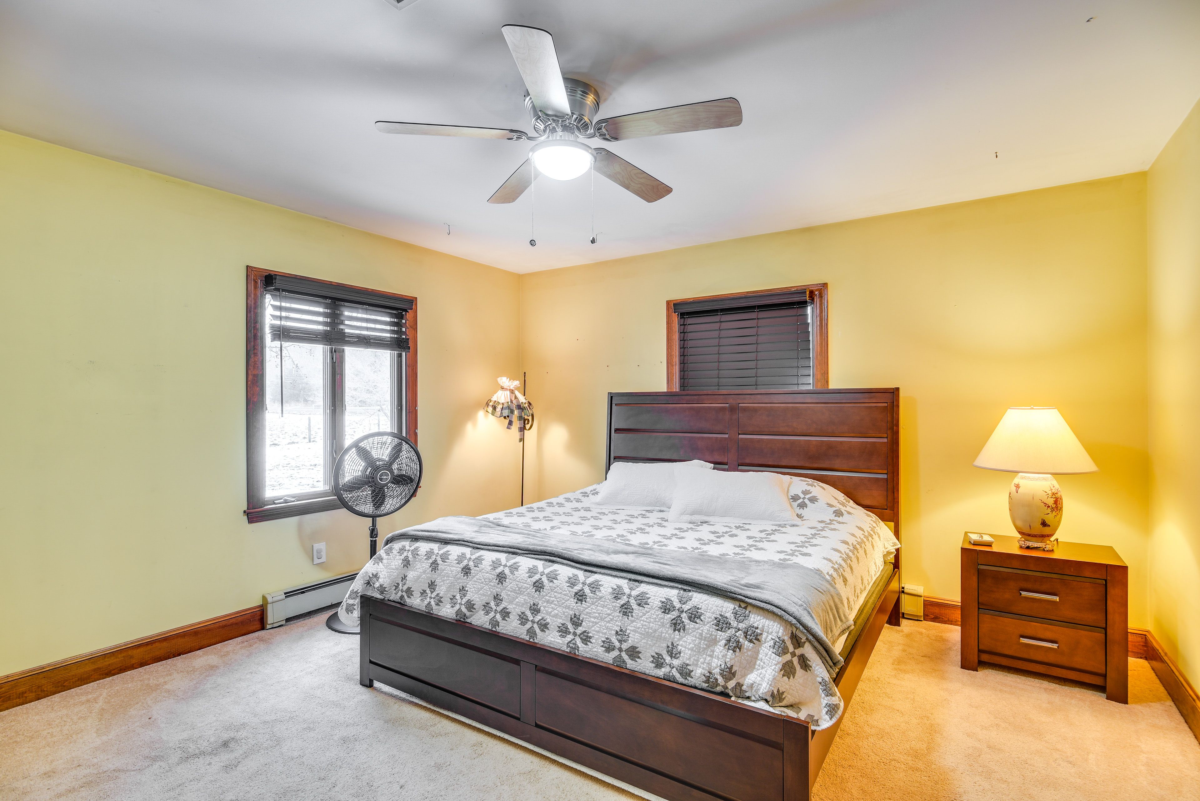 Bedroom 2 | Queen Bed