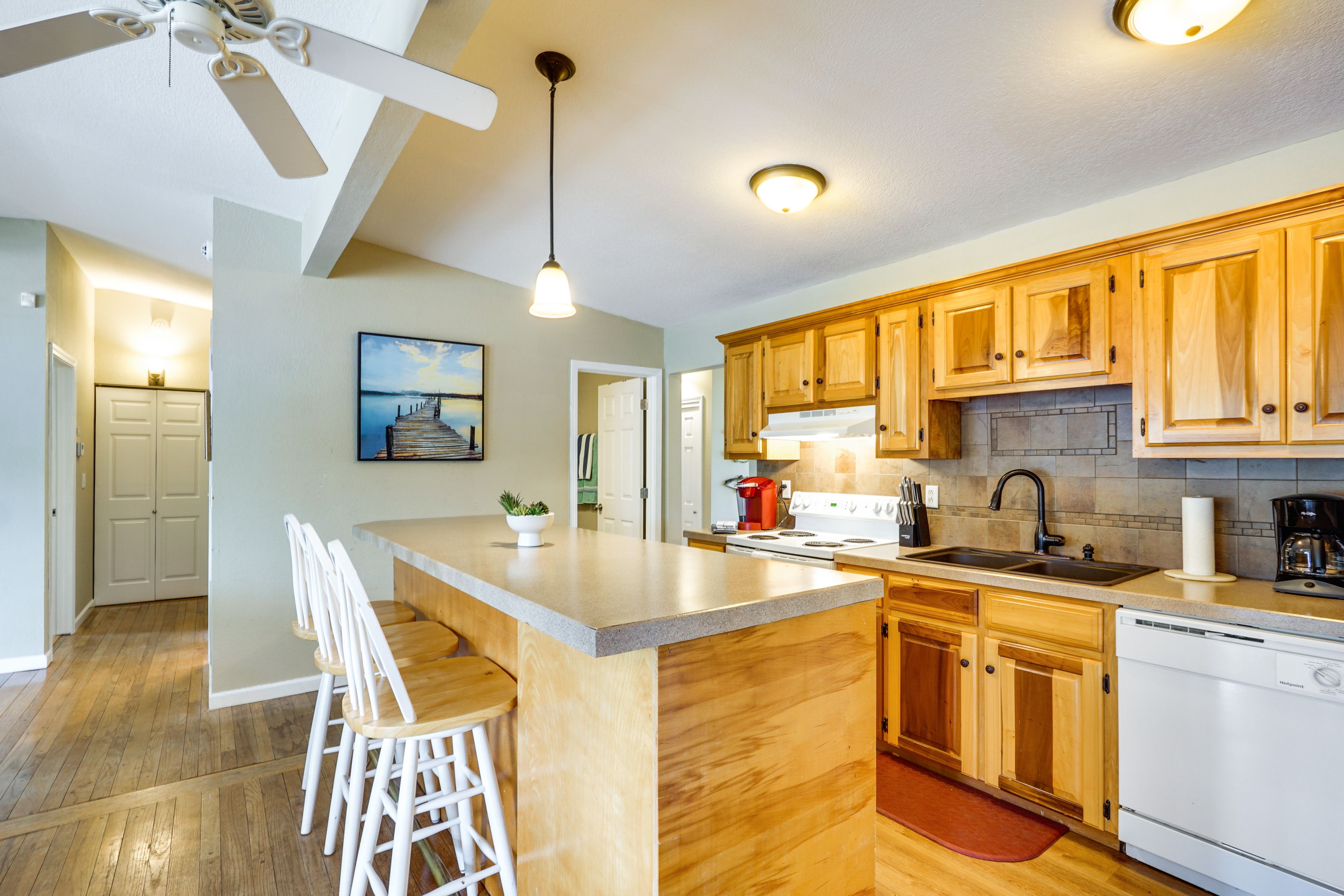 Kitchen | Dishwasher | Drip Coffee Maker | Keurig Coffee Maker