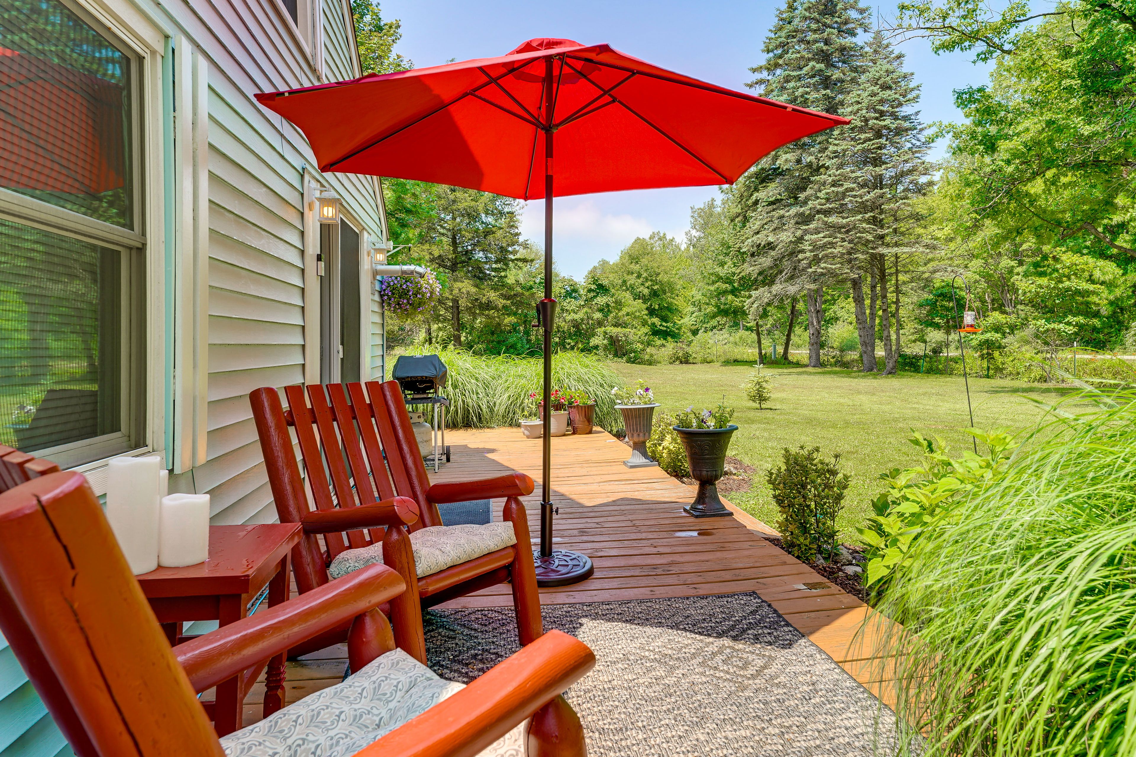 Shared Front Deck