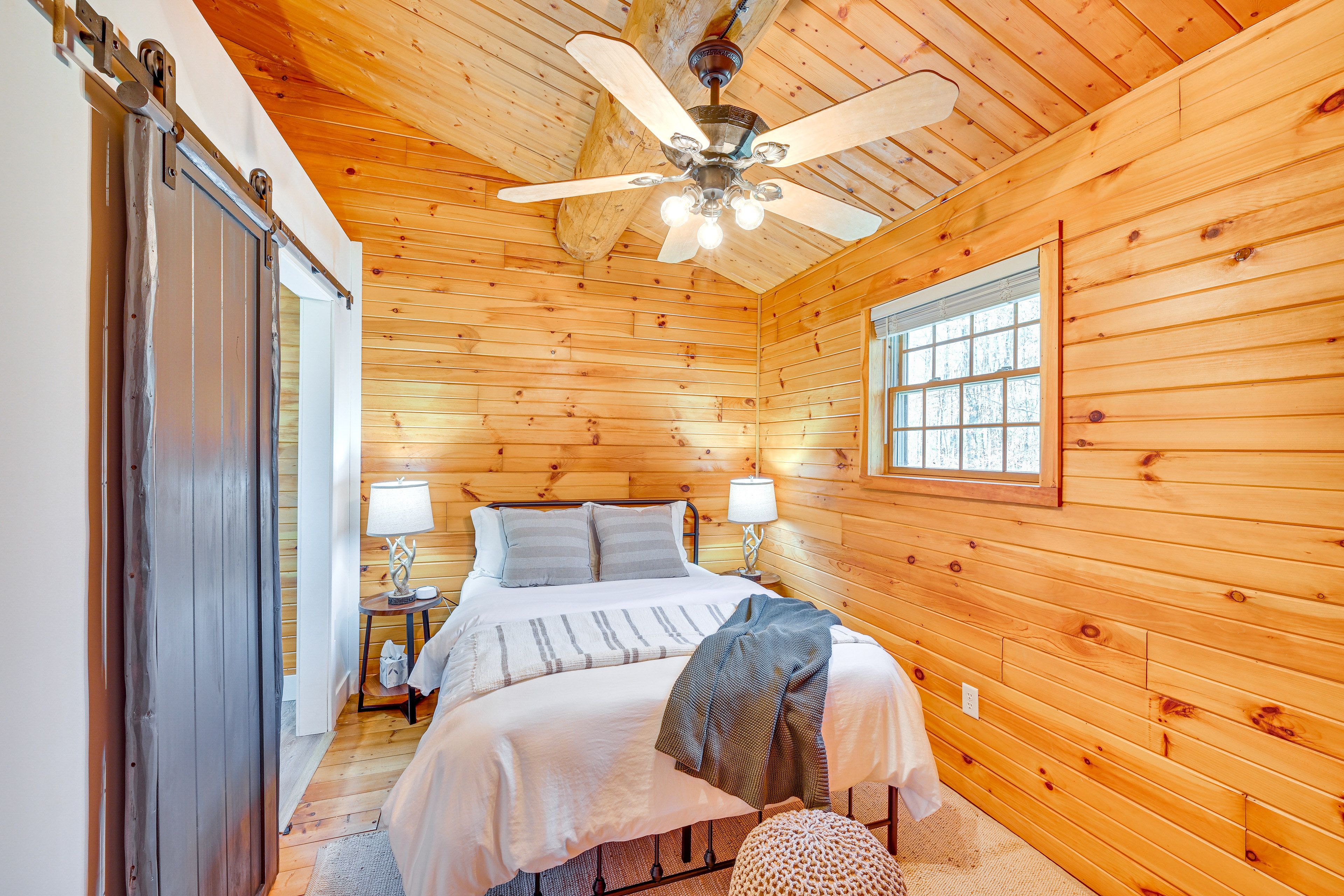 Bedroom 3 | Queen Bed | 2nd Floor