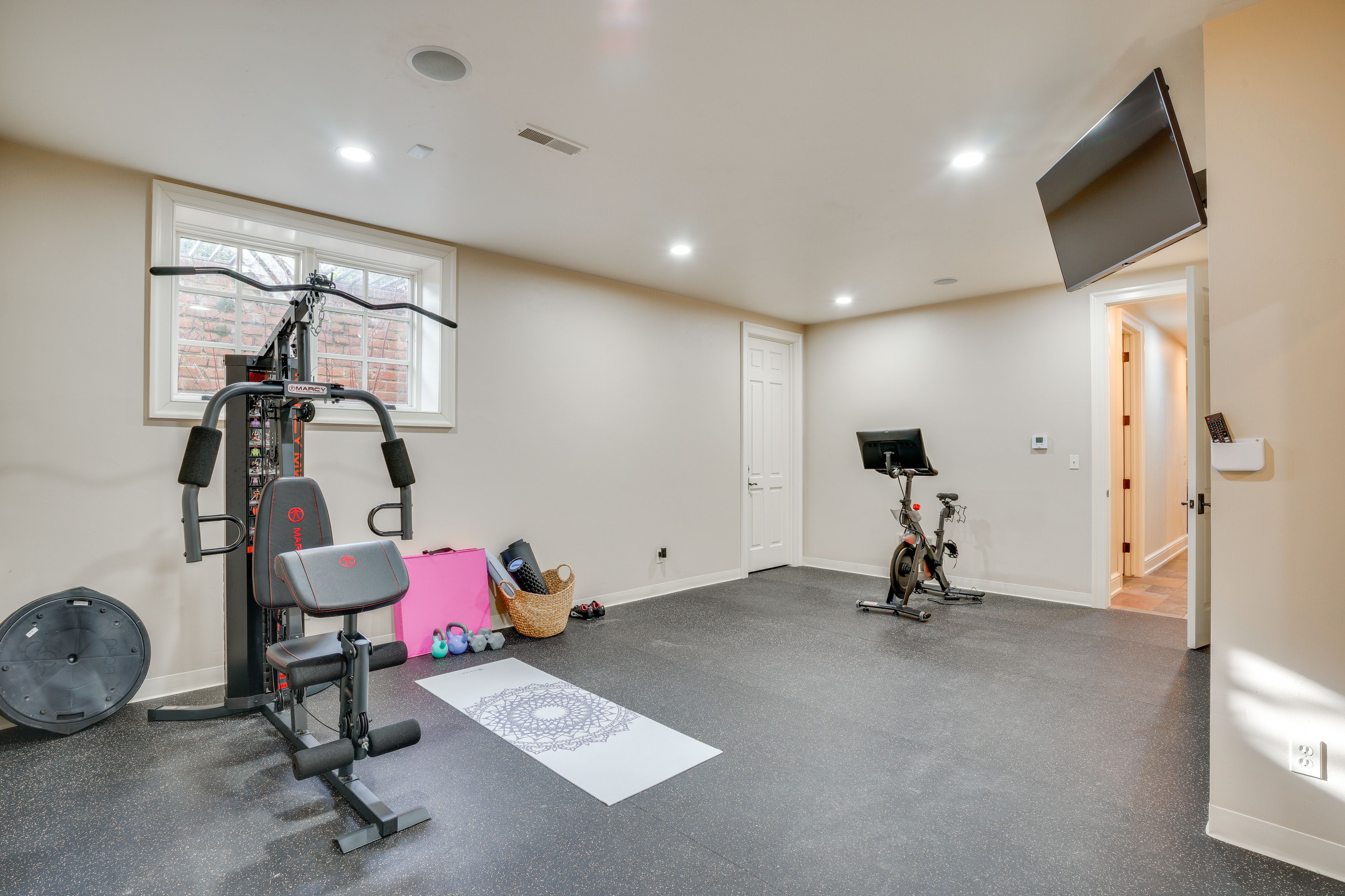 Home Gym | Basement | Smart TV