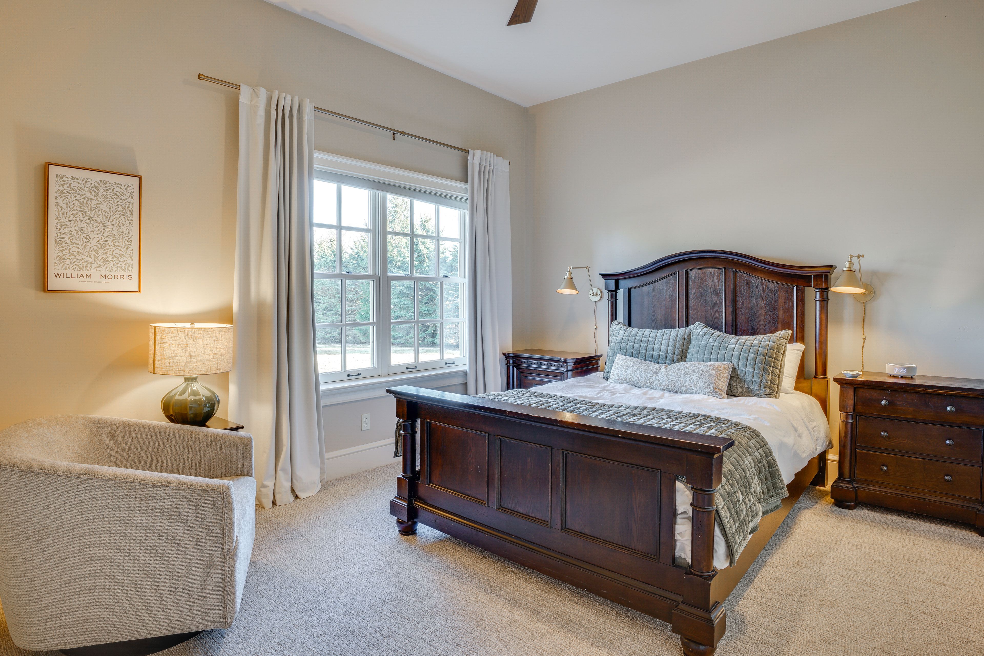 Bedroom 1 | 1st Floor | Queen Bed | Linens Provided | En-Suite Bathroom