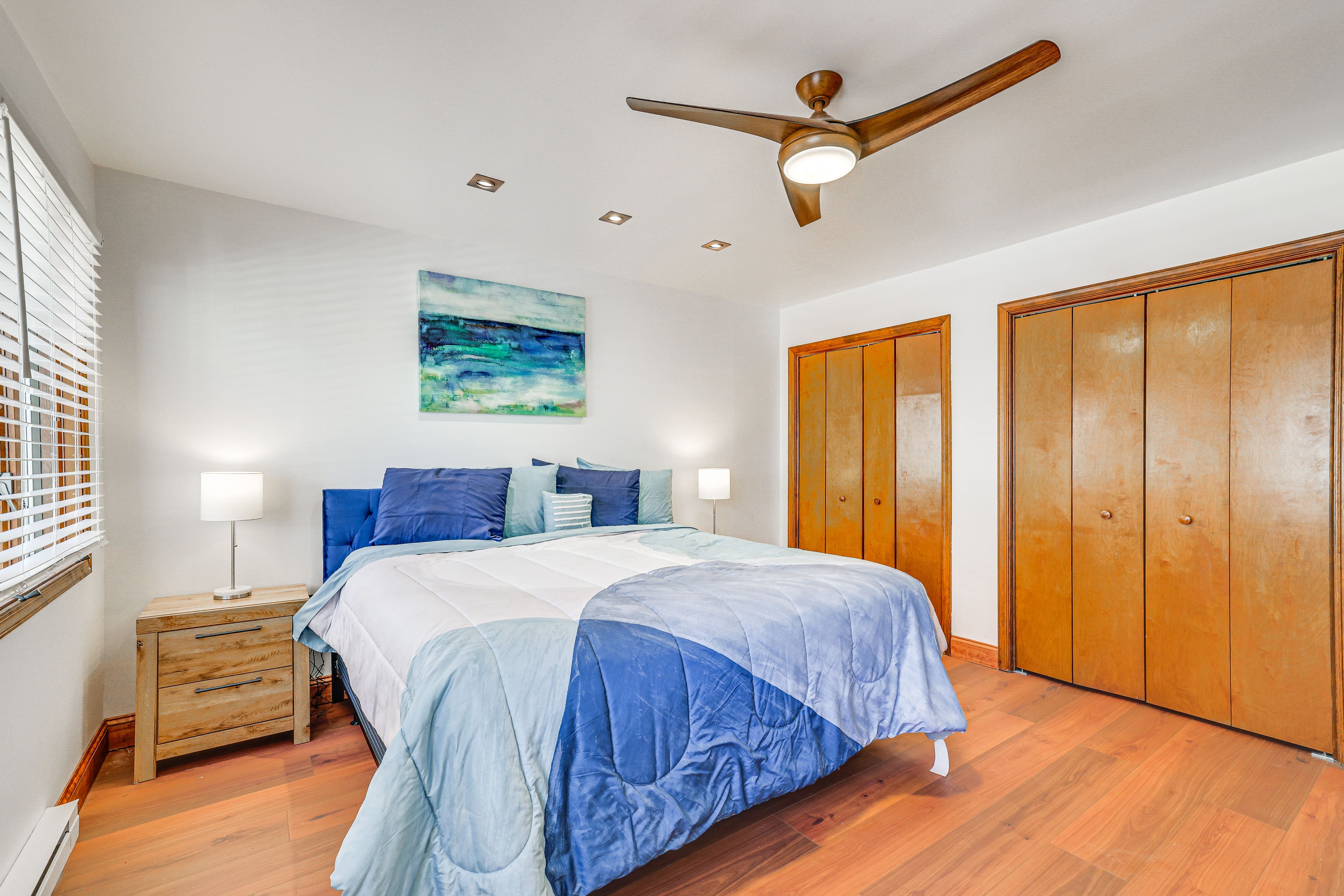 Bedroom 1 | 1st Floor | King Bed | Linens Provided | Smart TV