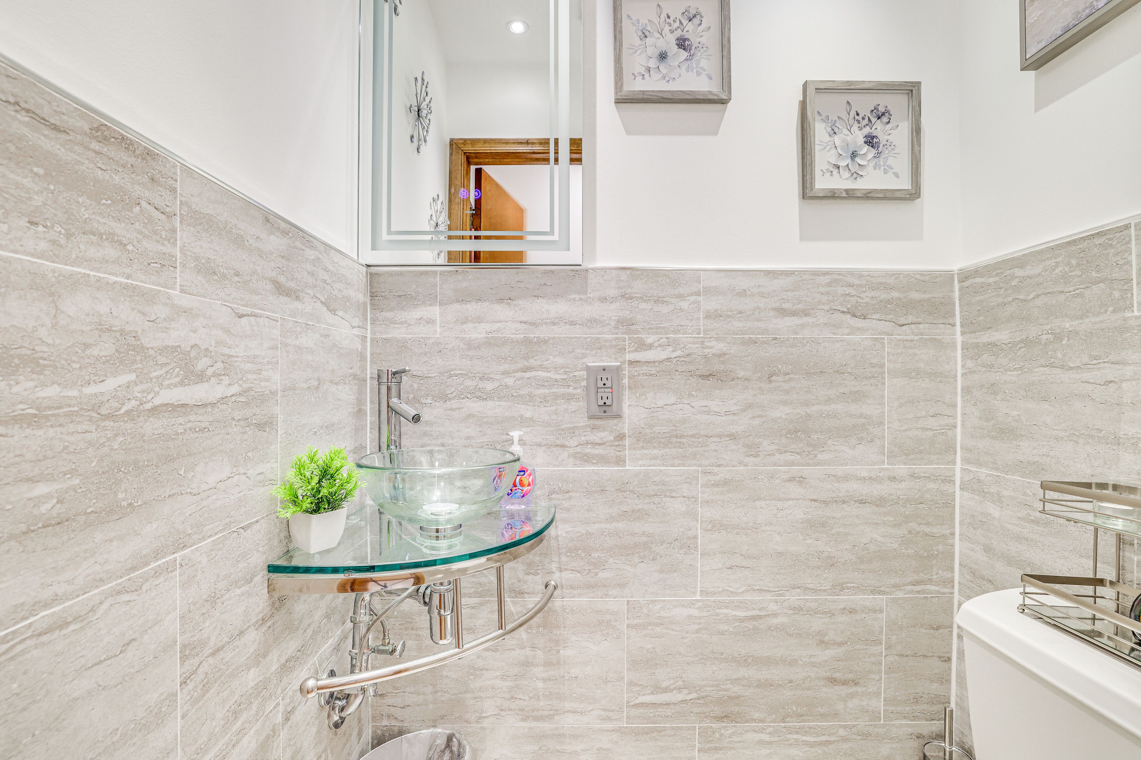 Half Bathroom | 1st Floor