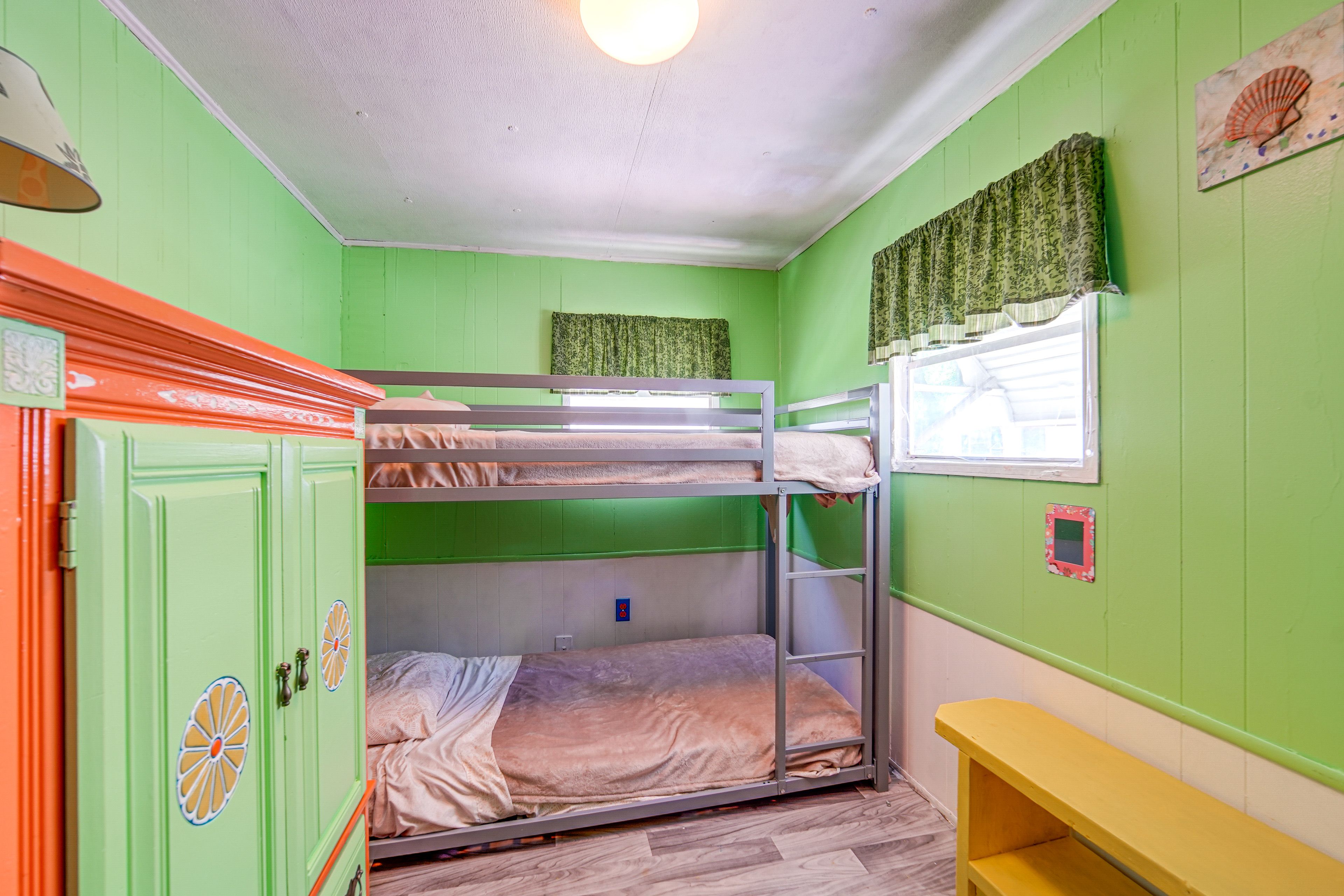Bedroom 2 | Twin Bunk Bed