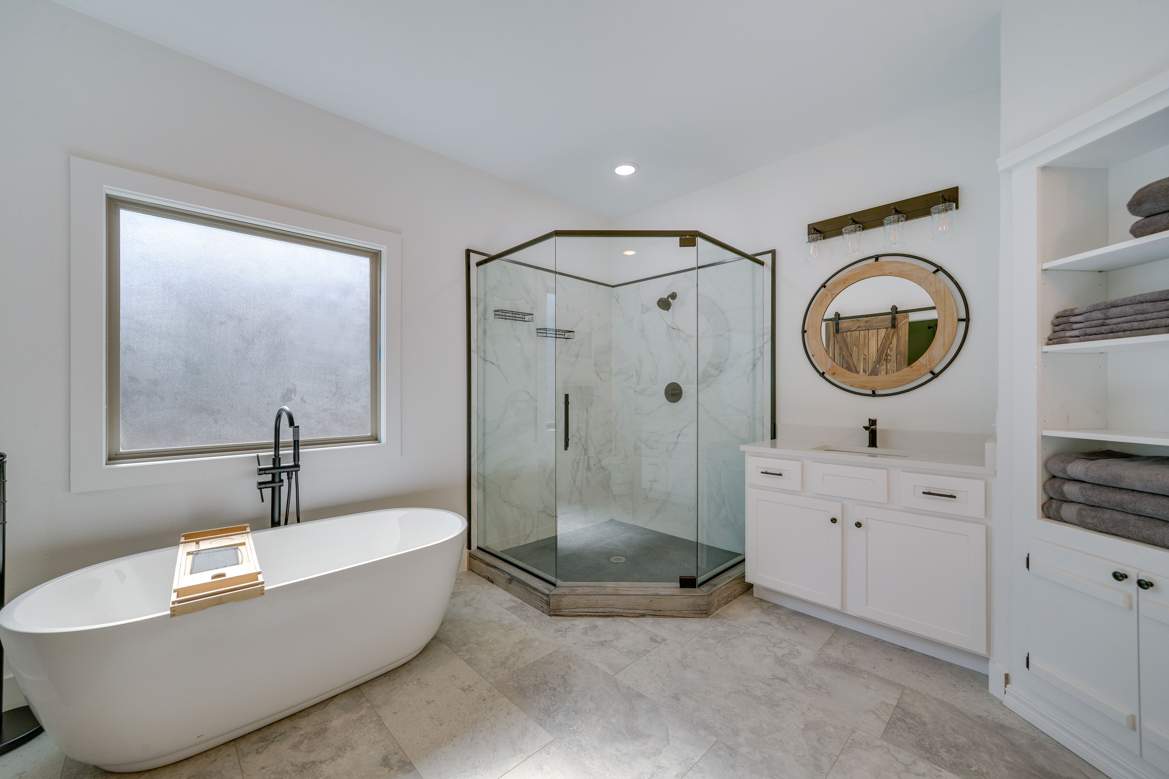 En-Suite Bathroom | Towels Provided