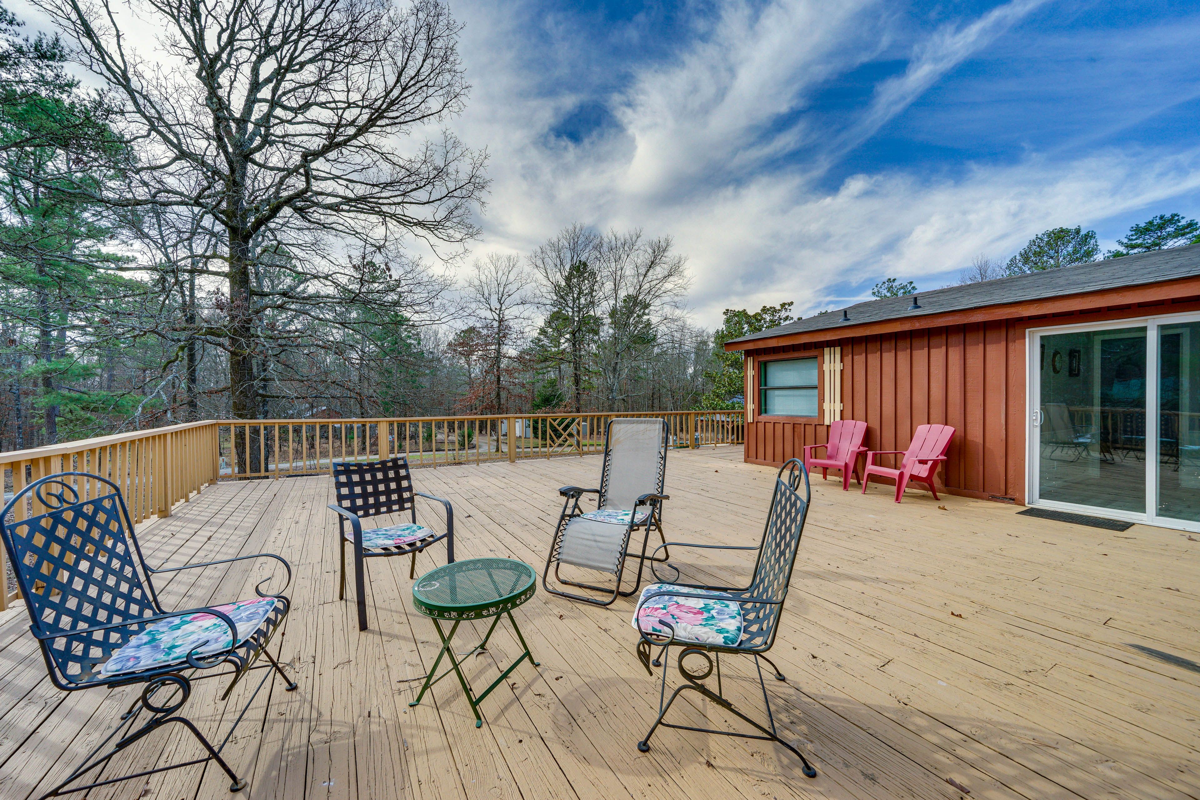 Broken Bow Vacation Rental | 3BR | 2BA | 1,800 Sq Ft | Stairs Required