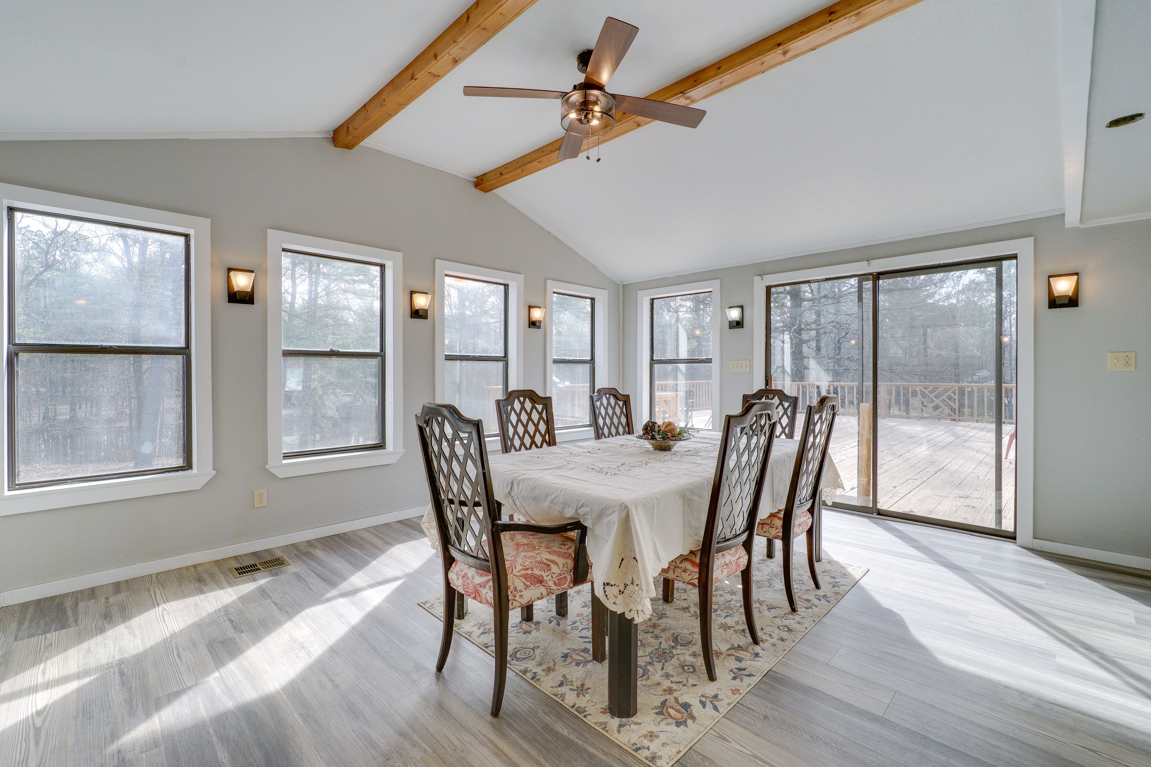 Dining Room | Free WiFi | Central A/C & Heat