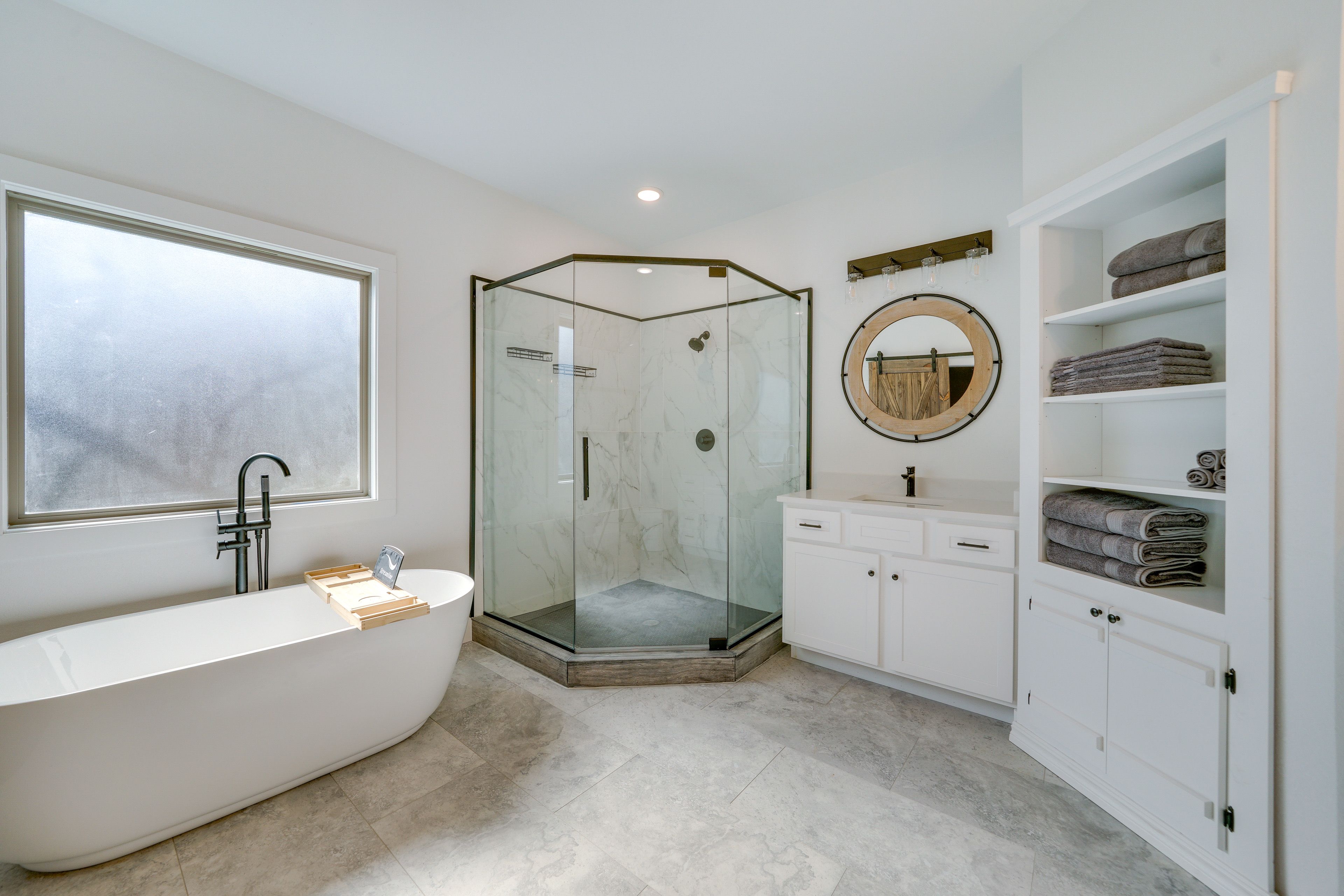 En-Suite Bathroom | Towels Provided