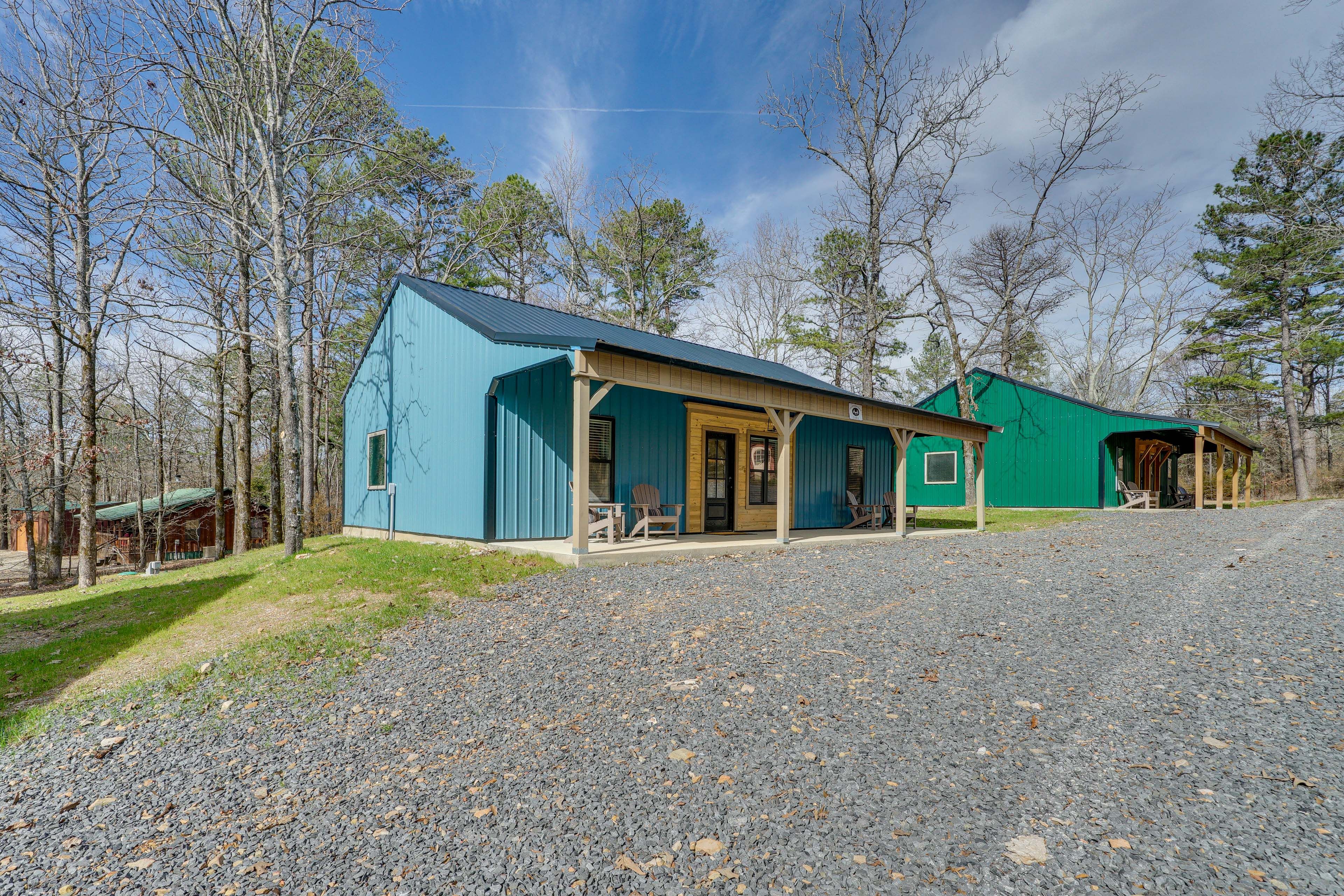 Addt’l Parking | Boat/Trailer Parking Available