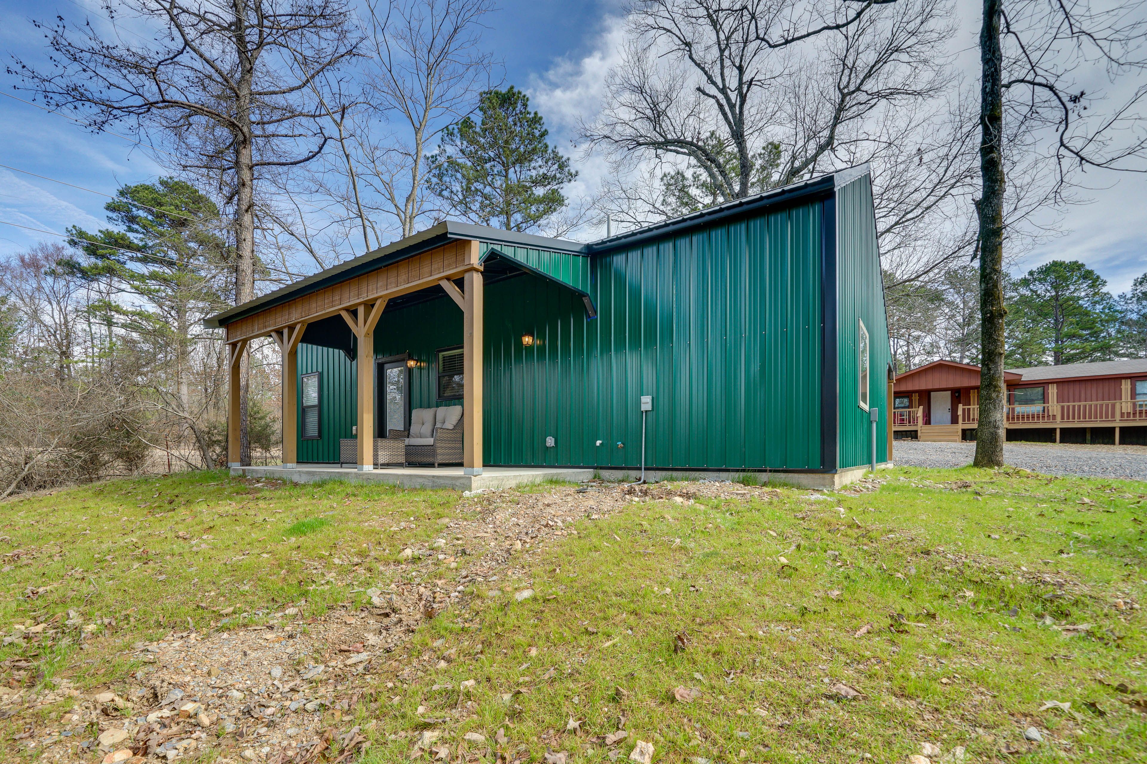 Shared Yard Area