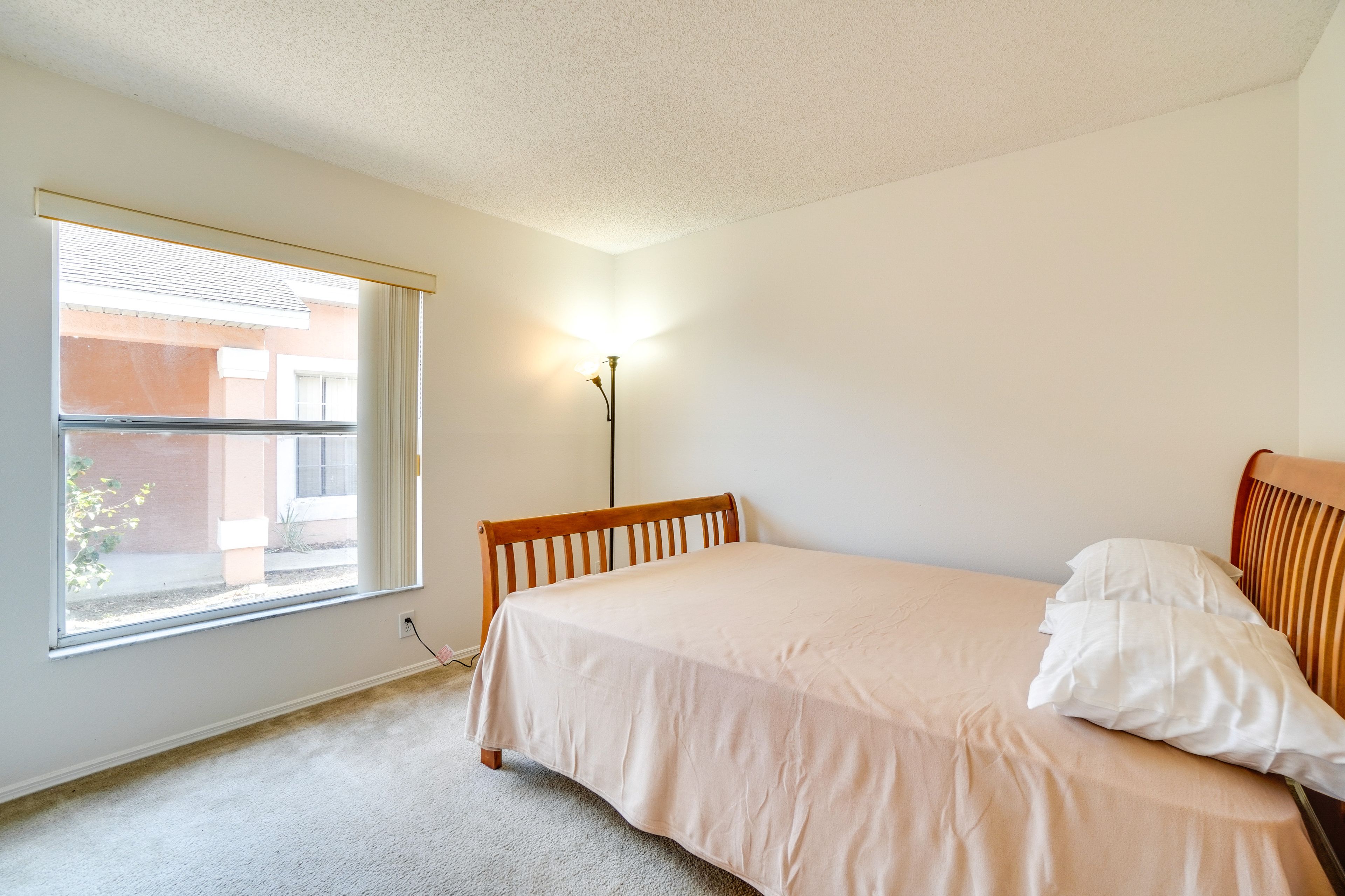 Bedroom 3 | Queen Bed