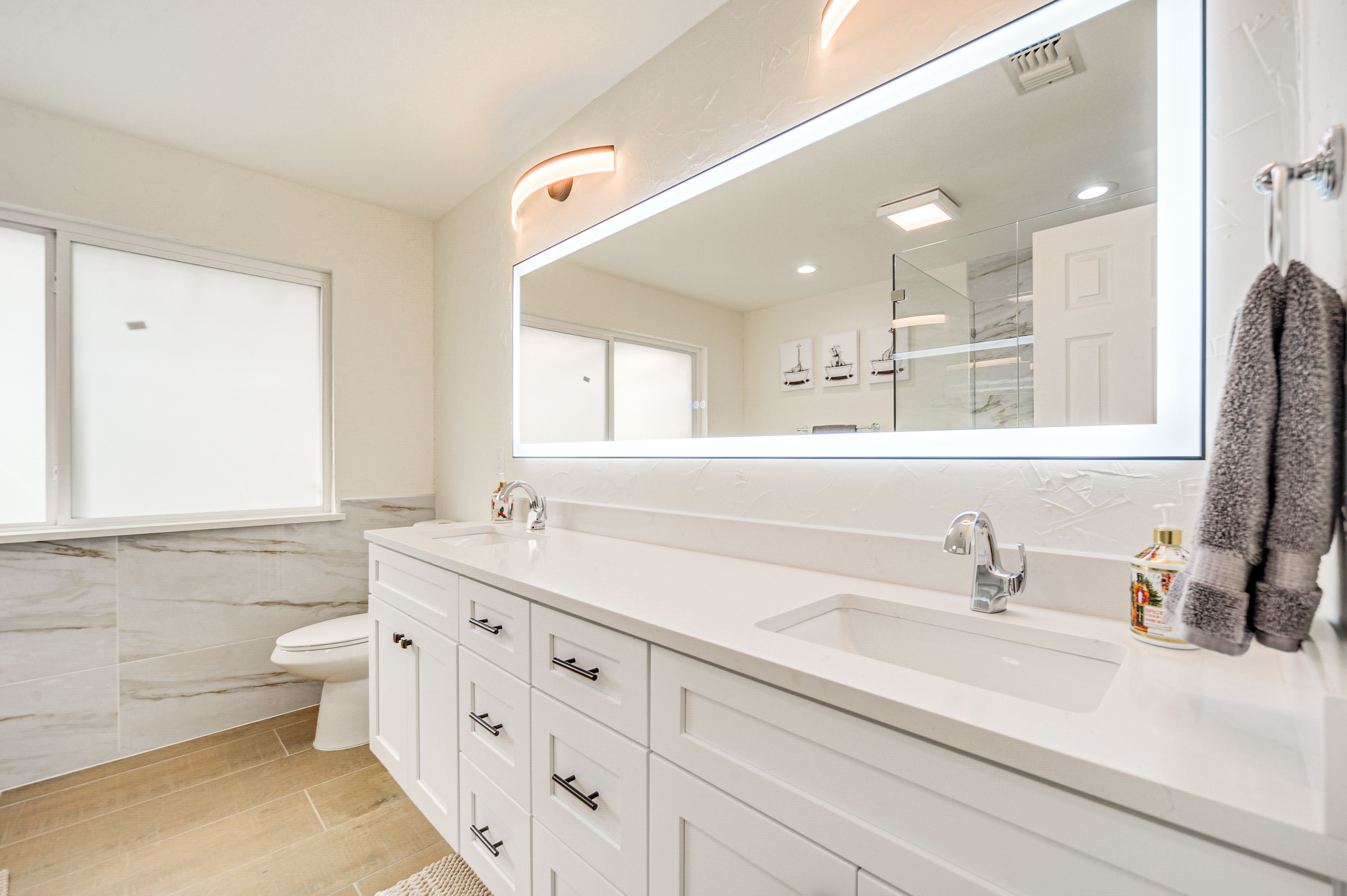 En-Suite Bathroom | Towels Provided