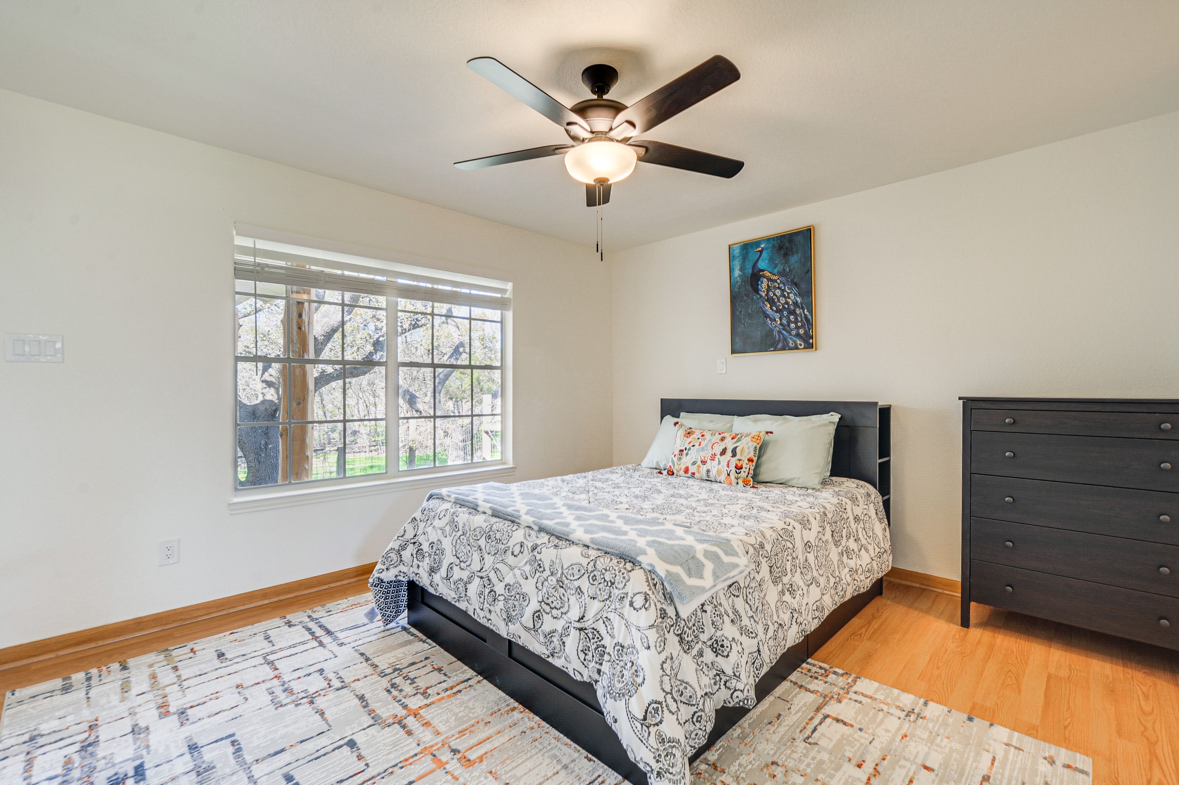 Bedroom 2 | Queen Bed