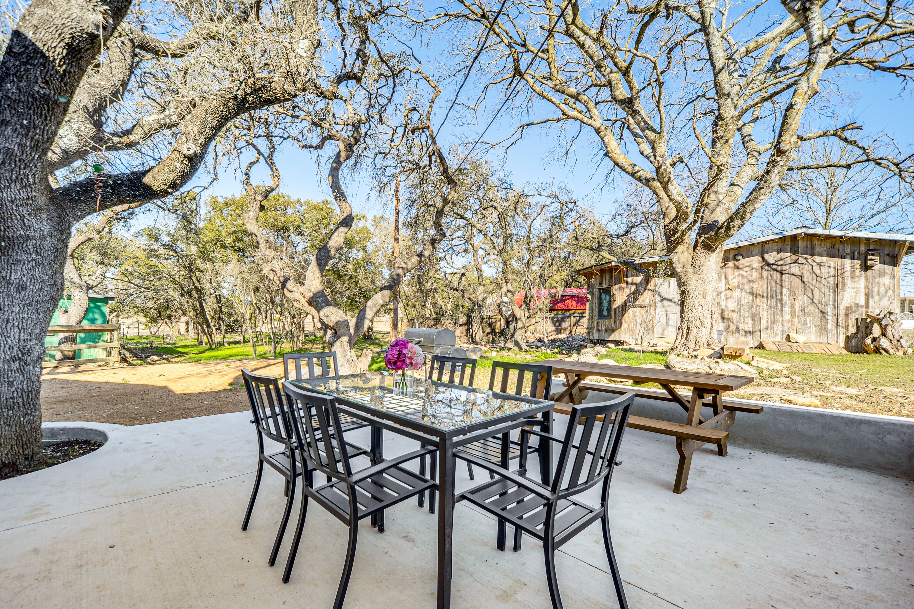 Outdoor Dining Areas | Fire Pit | Private Yard