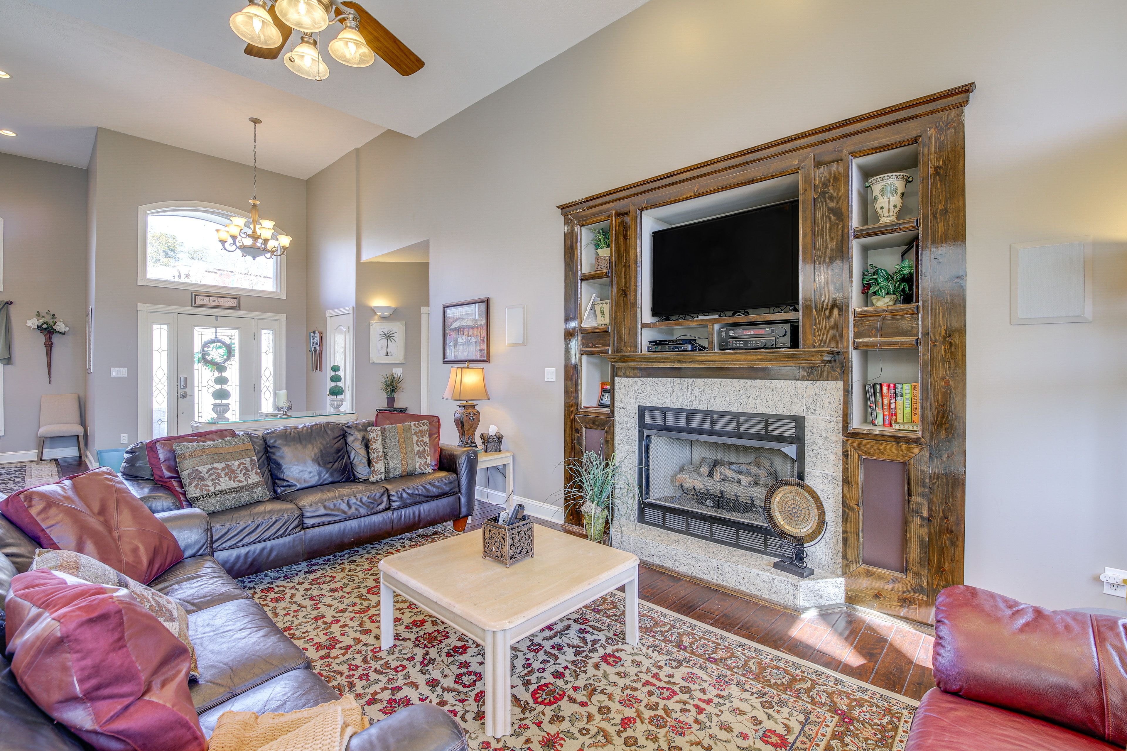 Living Room | Smart TV | Fireplace | 2nd Floor