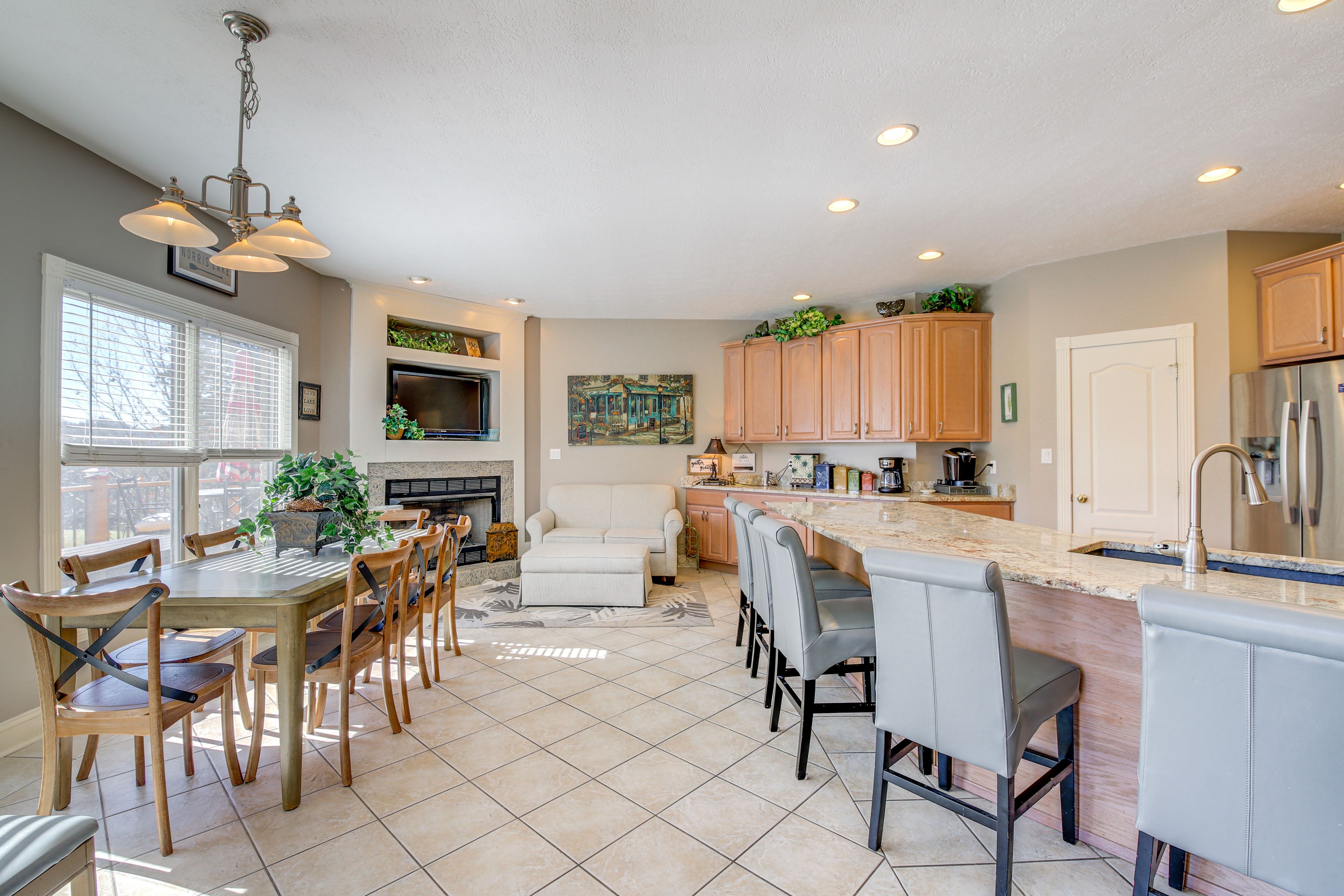 Kitchen | Addt'l Dining Area | Cooking Basics | Coffee Maker | 2nd Floor