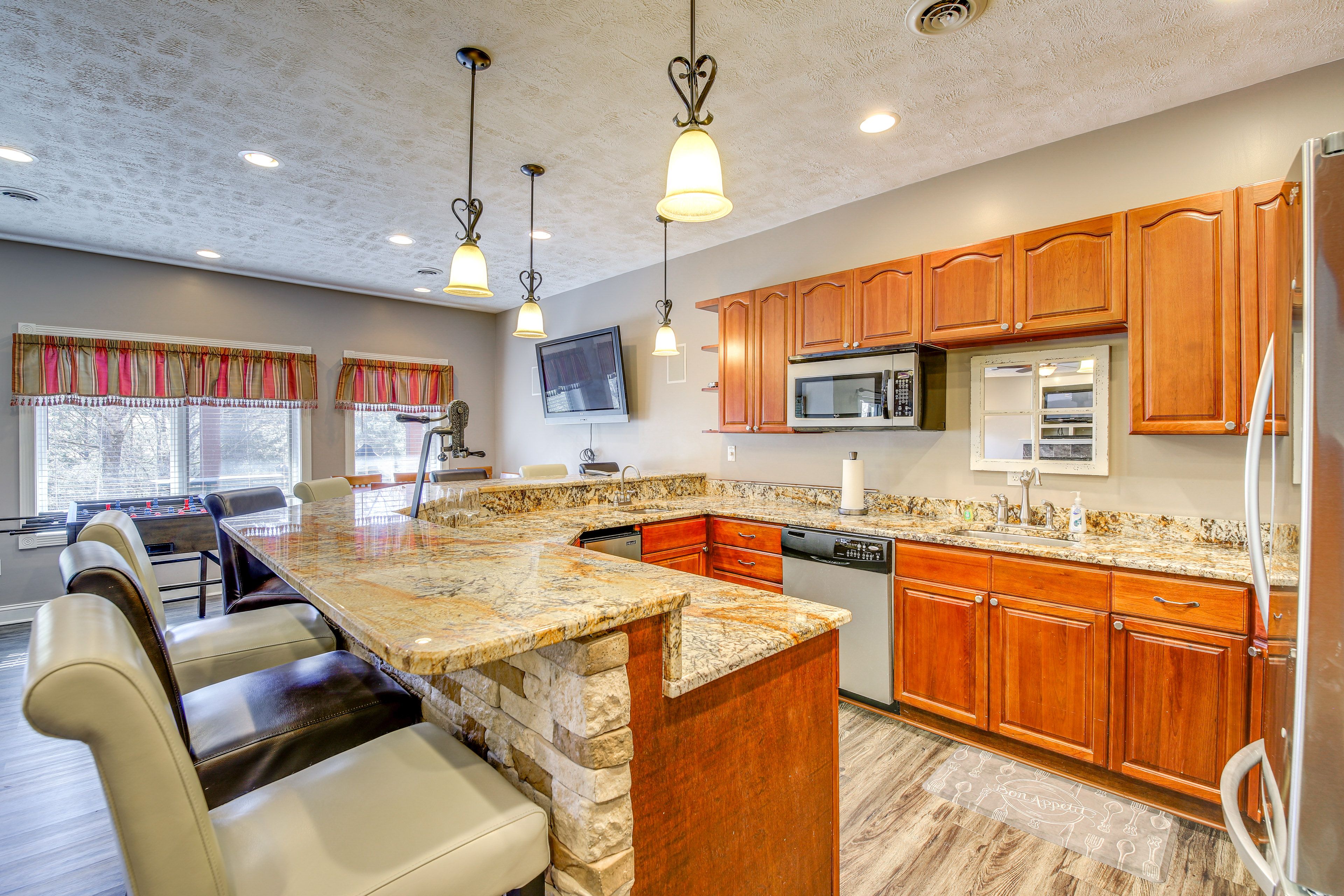 Bar Area | Microwave | Dishwasher | Wine Fridge | 1st Floor