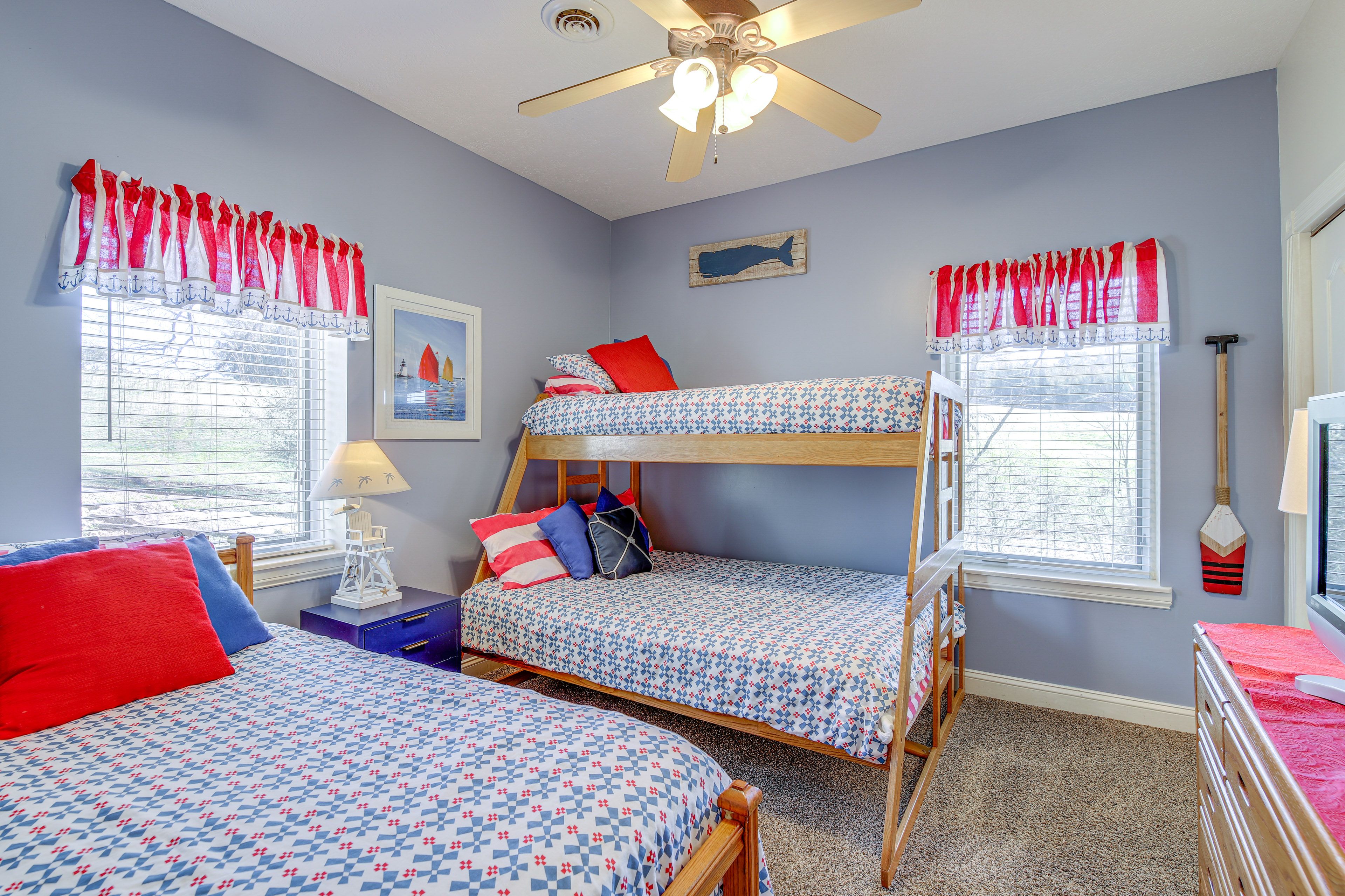 Bedroom 7 | Twin/Full Bunk Bed | Twin Bed | 1st Floor