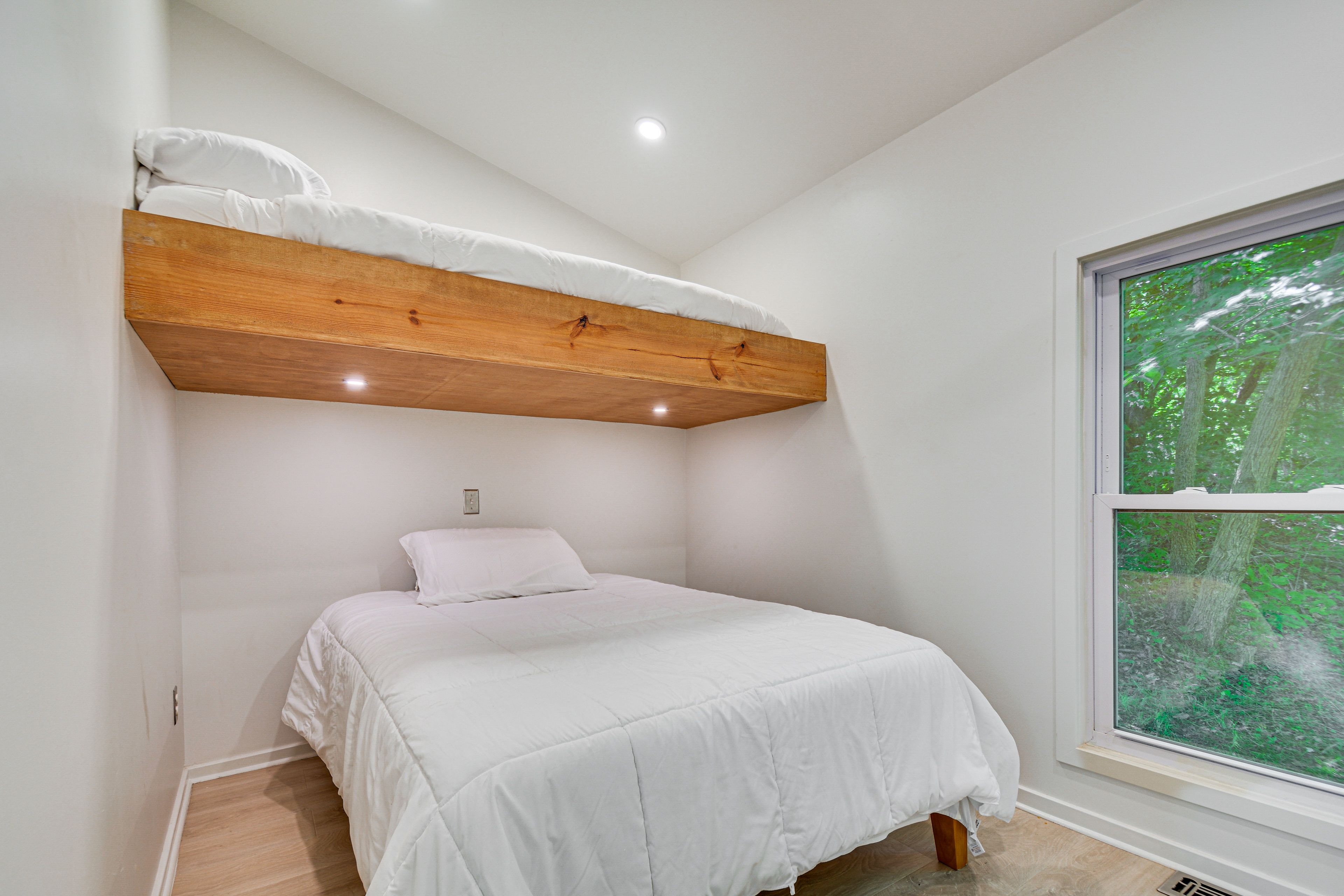 Bedroom 2 | Full Bed | Lofted Twin Bed (No Ladder Access) | Smart TV