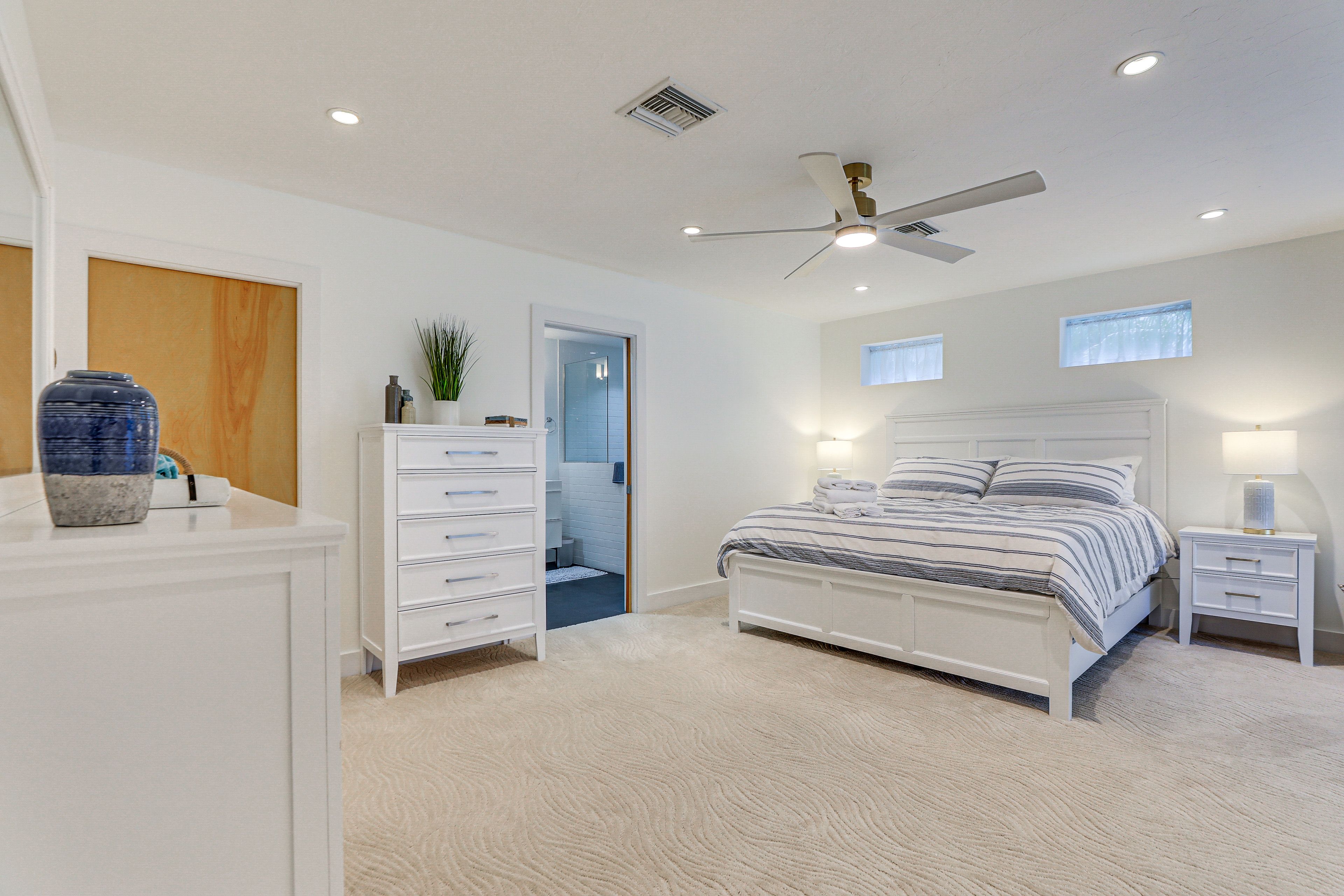 Bedroom 1 | King Bed | En-Suite Bathroom