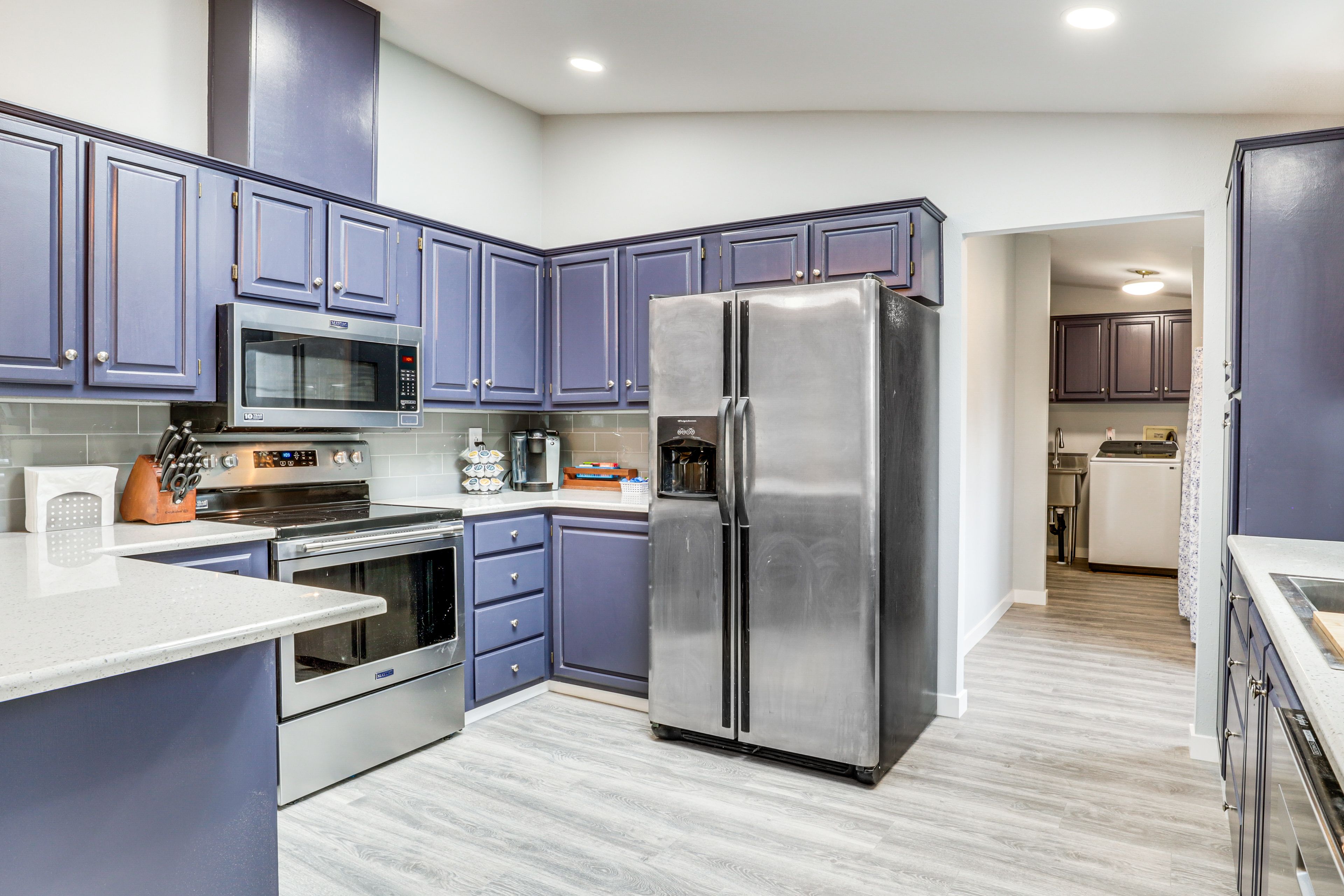 Kitchen | Keurig Coffee Maker | Dishwasher | Cooking Basics