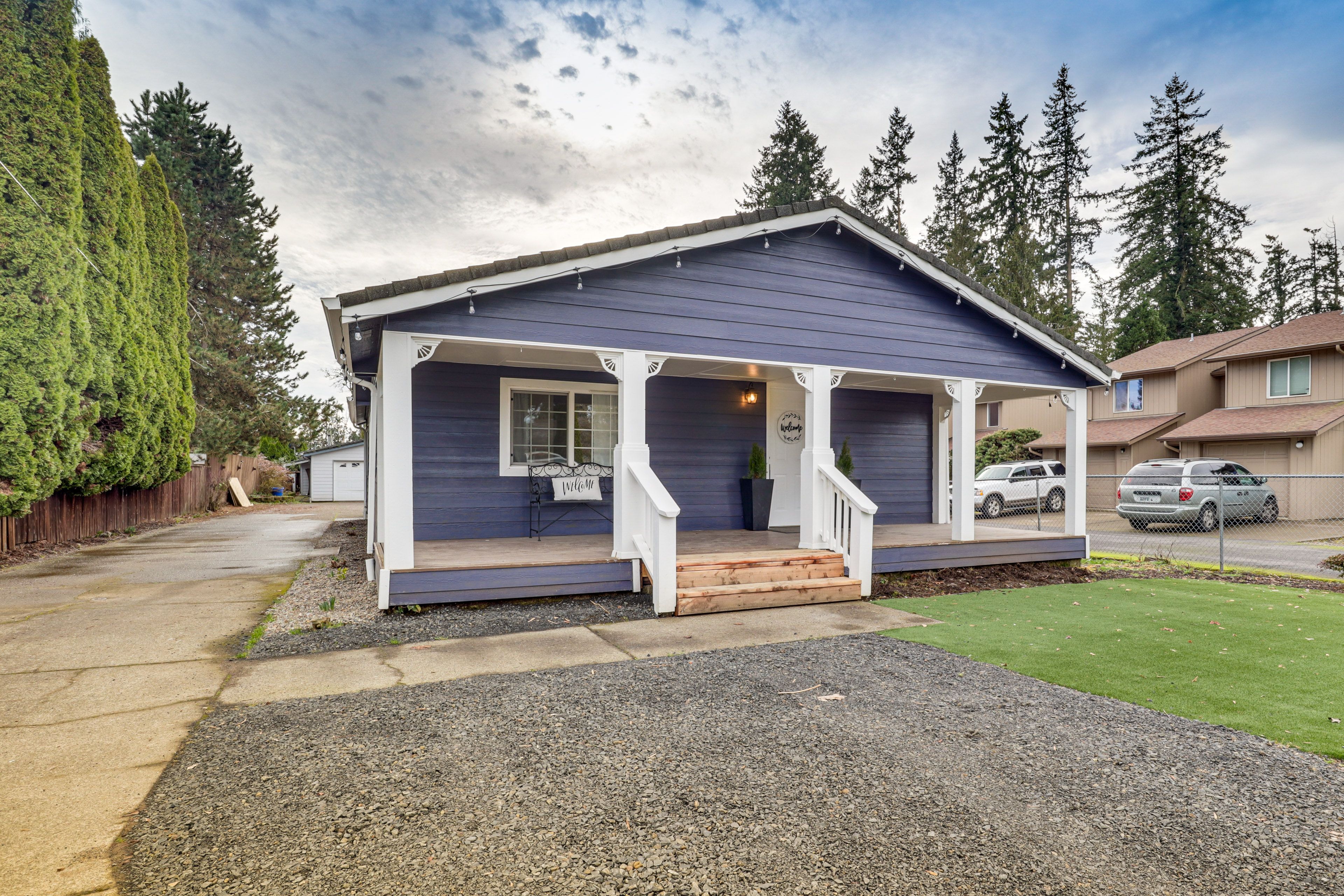 Gravel Driveway (1 Vehicle) | Free Street Parking (First-Come, First-Served)