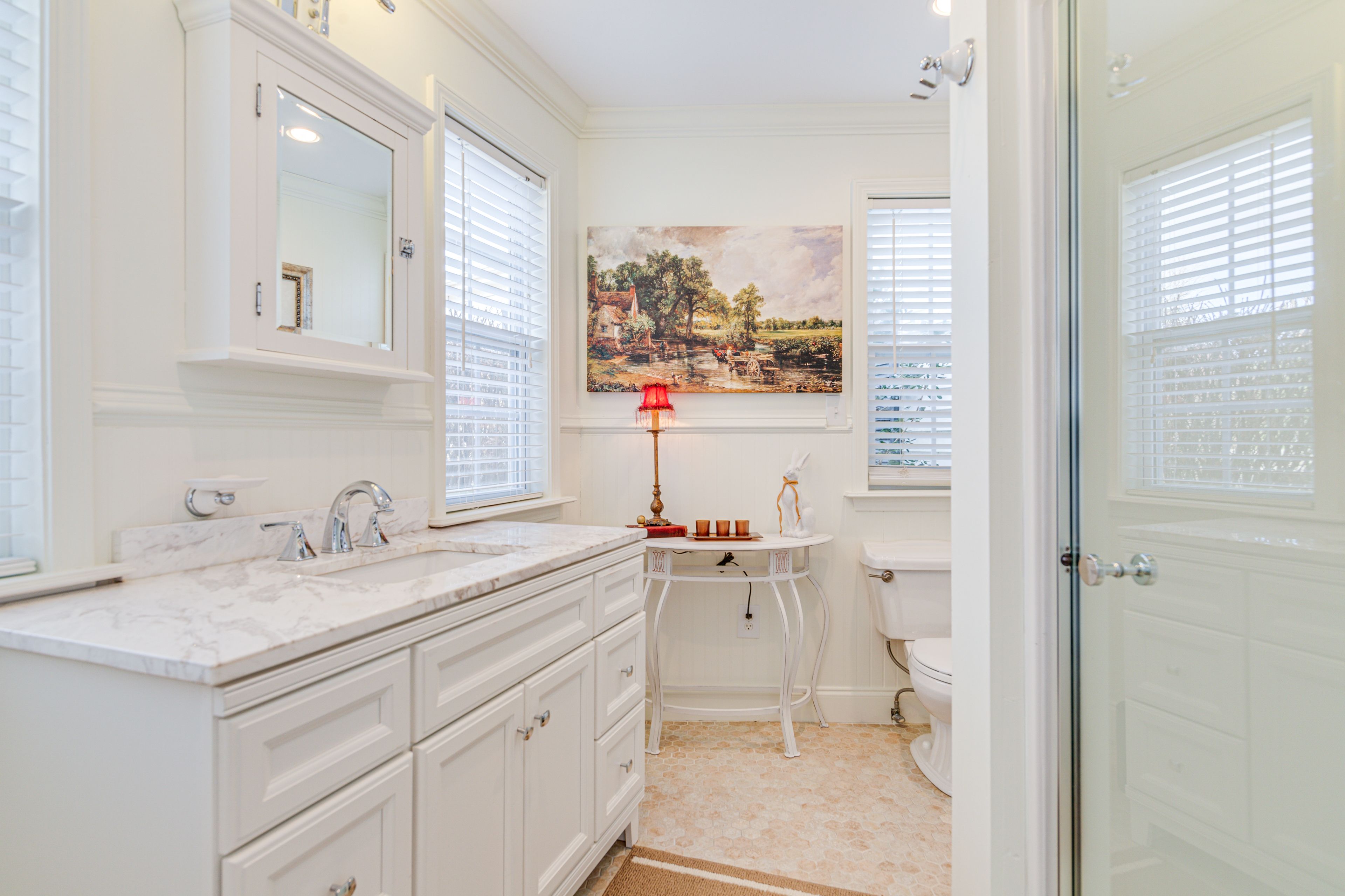 Full Bathroom | Complimentary Toiletries