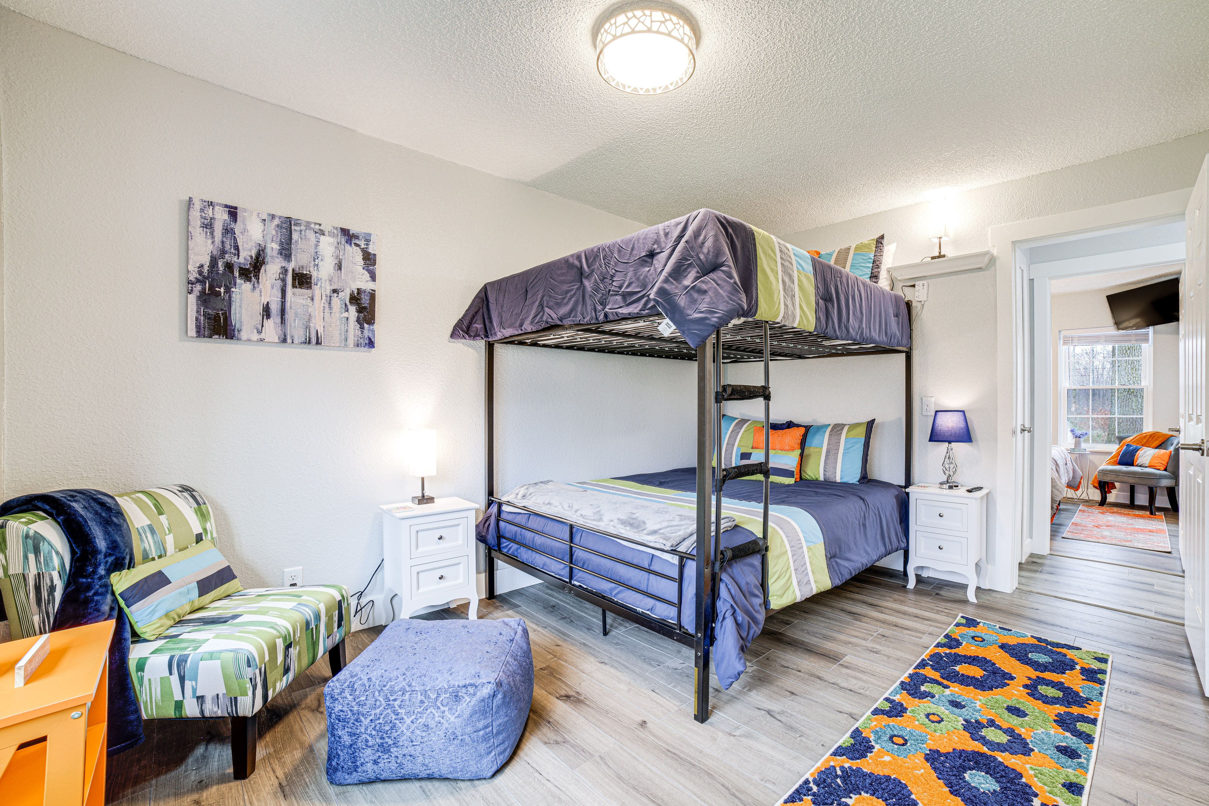 Bedroom 2 | Queen Bunk Bed