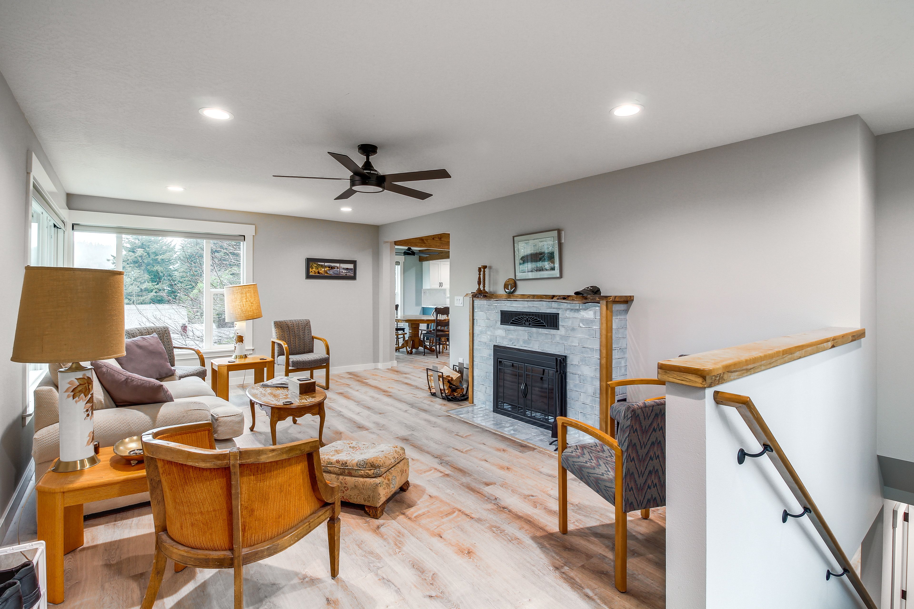 Living Room | Smart TV | Free WiFi | 1st Floor