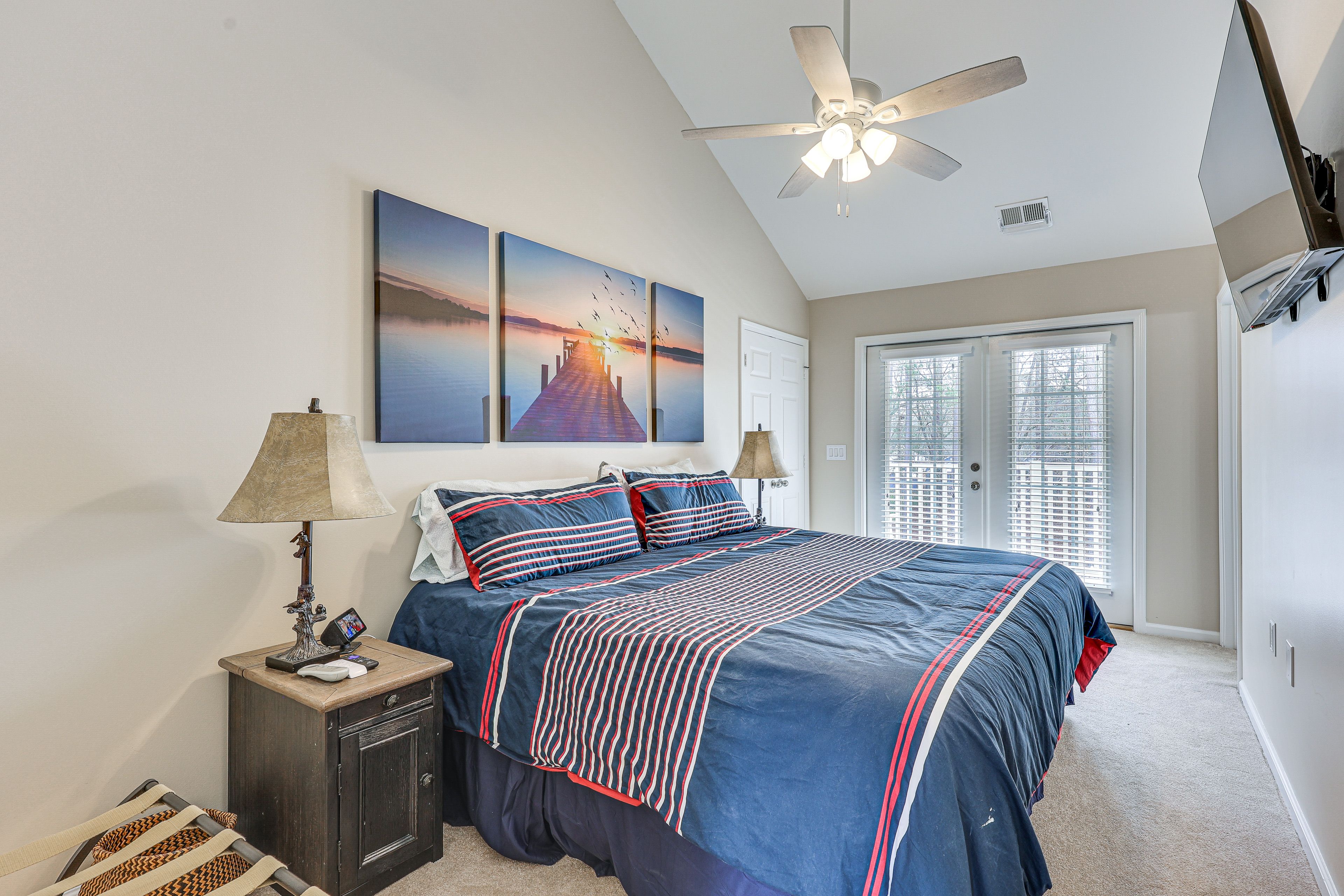 Bedroom 1 | King Bed | 2nd Floor | Balcony Access
