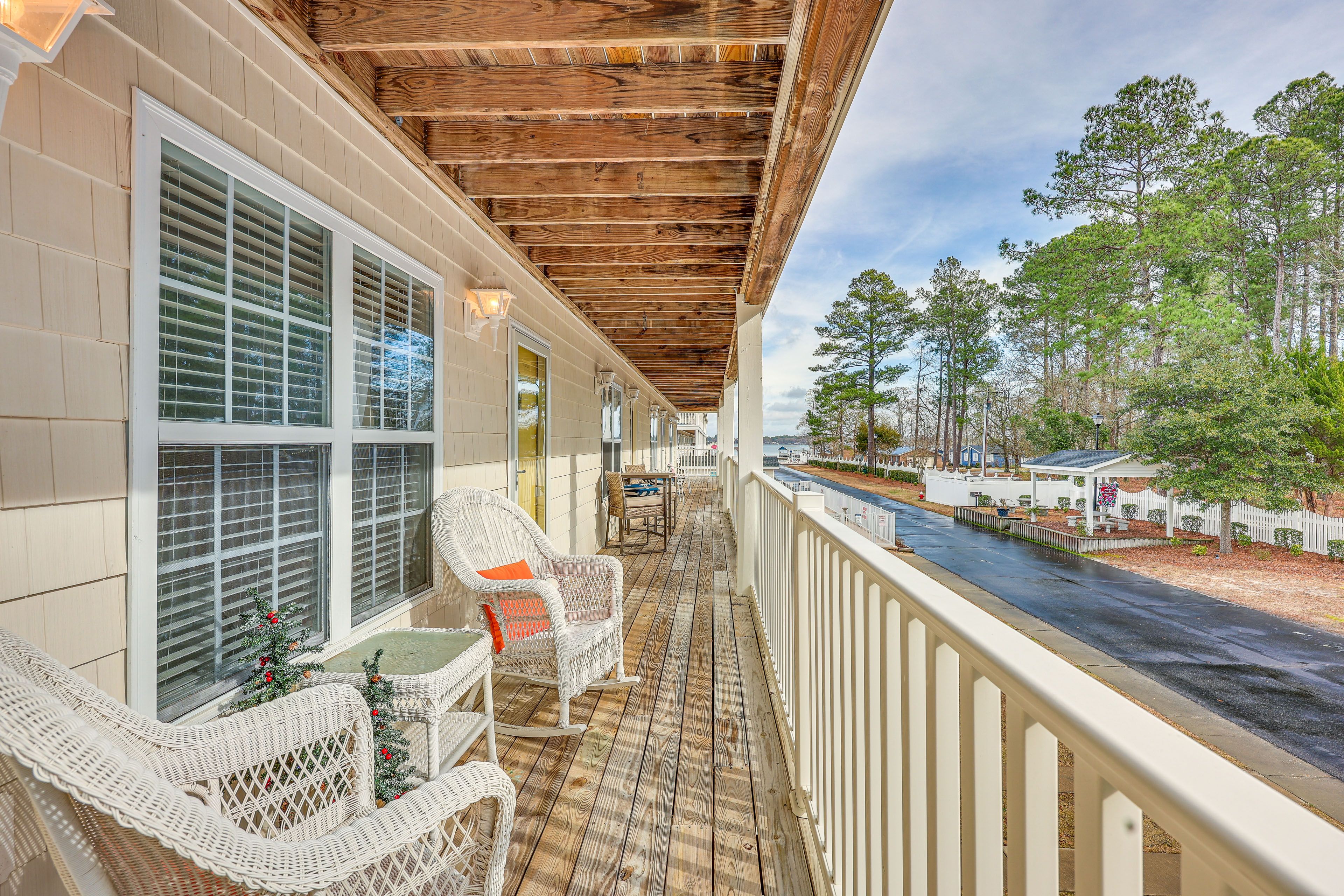 Balcony | Outdoor Seating | 2nd Floor