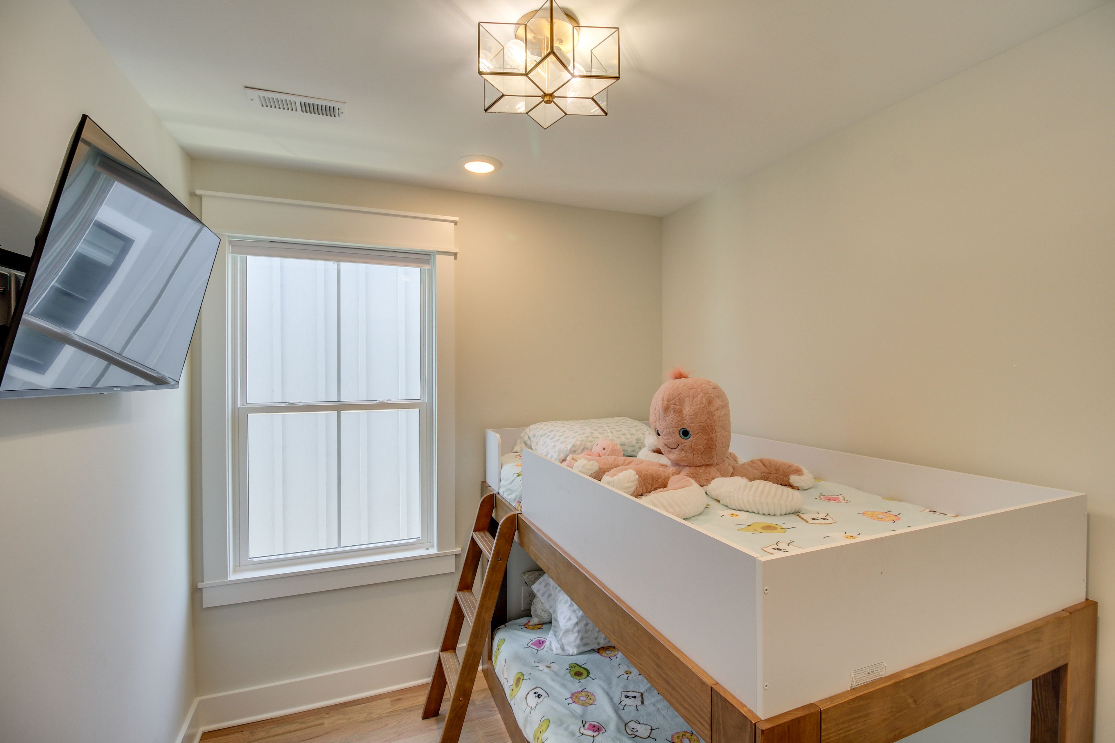 Bedroom 5 | 2nd Floor | Twin Bunk Bed
