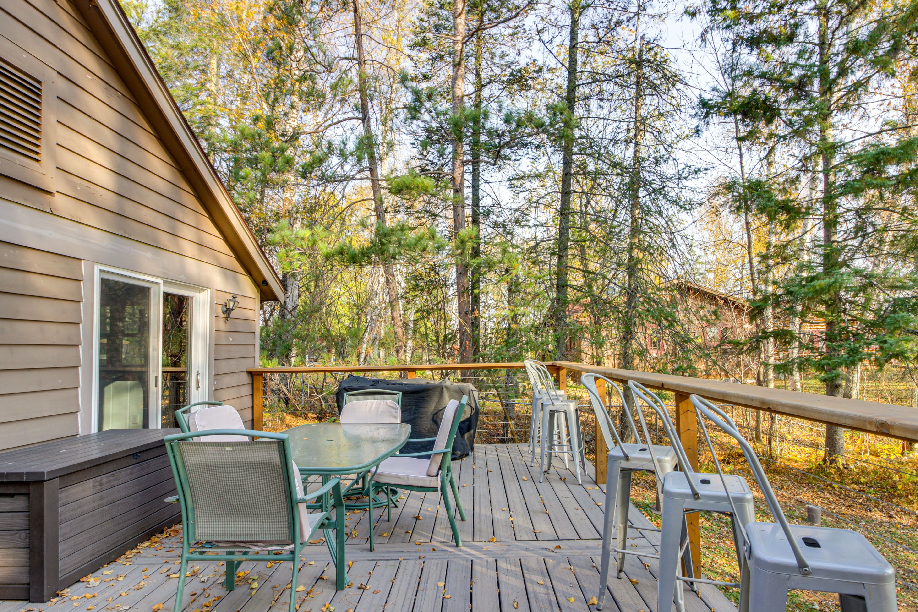 Deck | Outdoor Dining