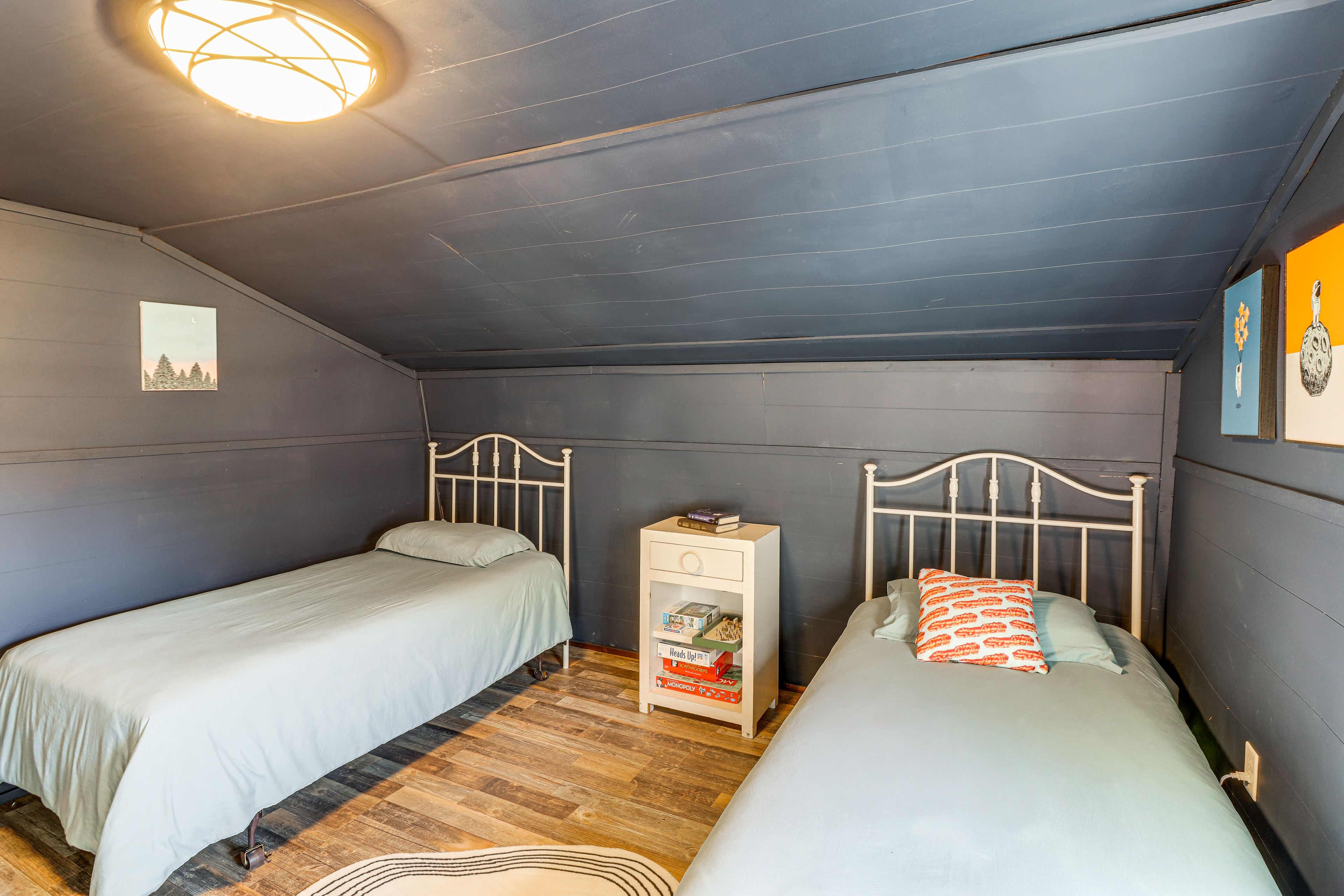 Bedroom 3 | 3 Twin Beds | 2nd Floor | Linens Provided