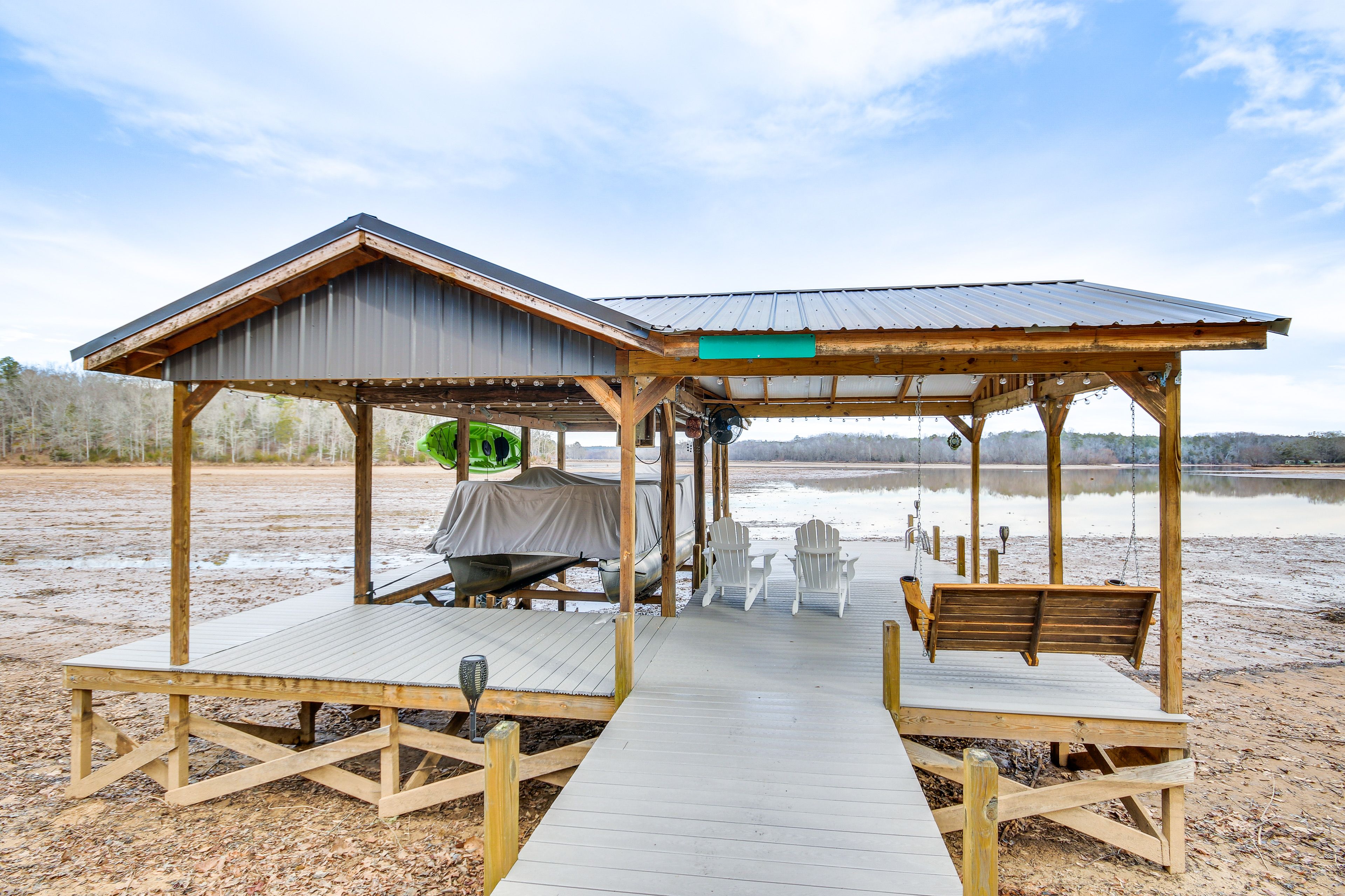 Hodges Vacation Rental | 4BR | 2.5BA | 2,100 Sq Ft | Stairs Required