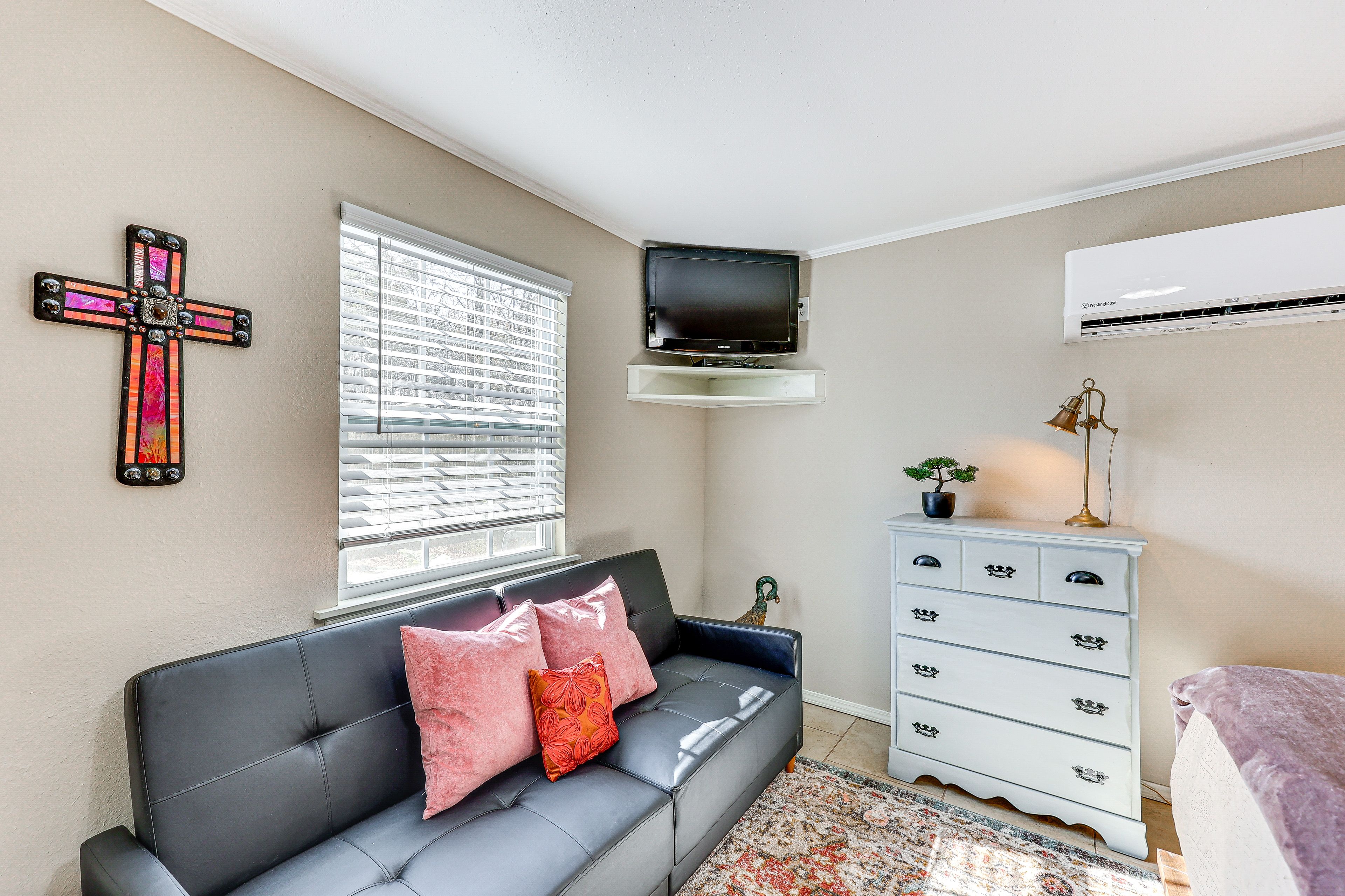 Living Area | Flat-Screen TV