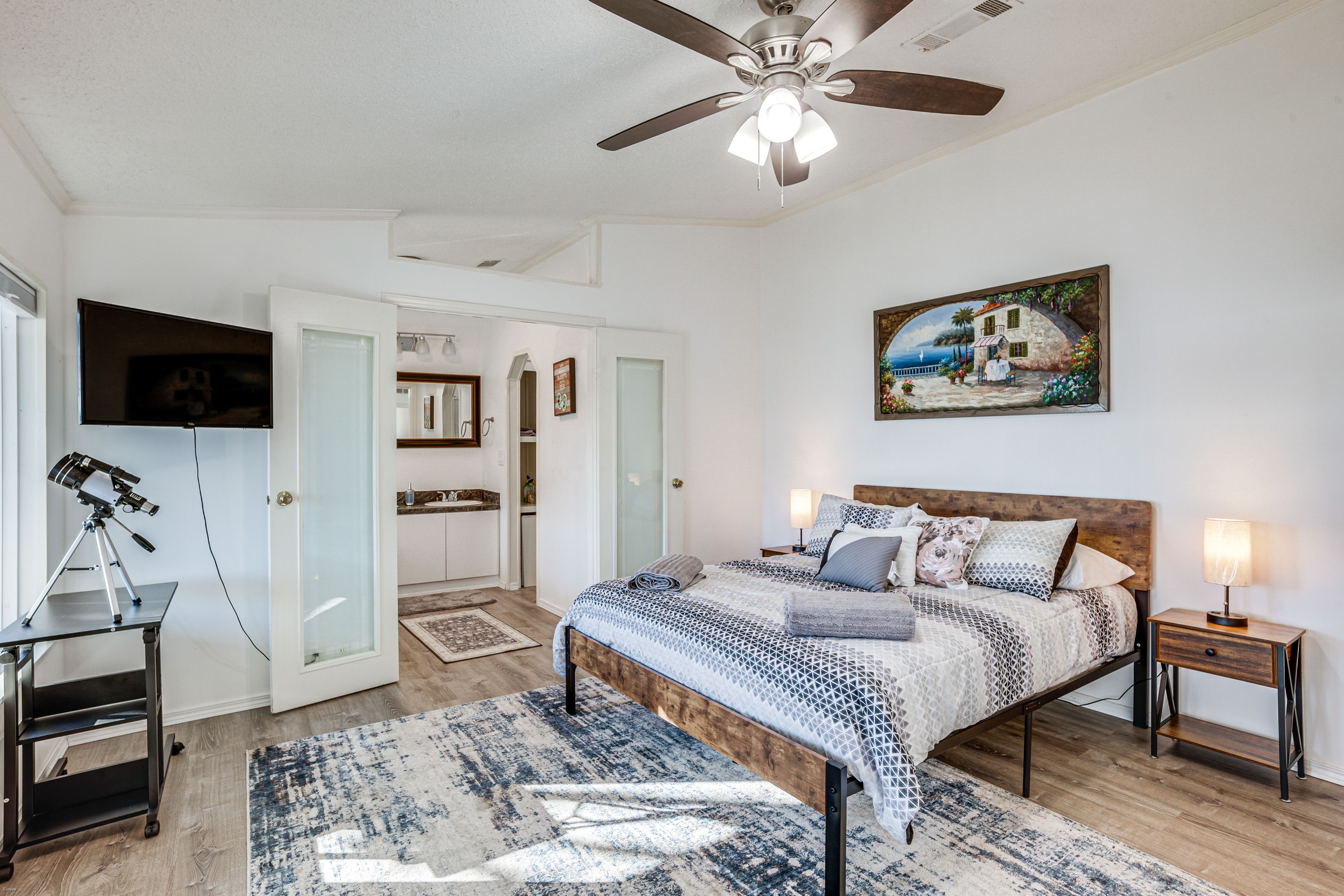 Bedroom 1 | Queen Bed | Linens Provided