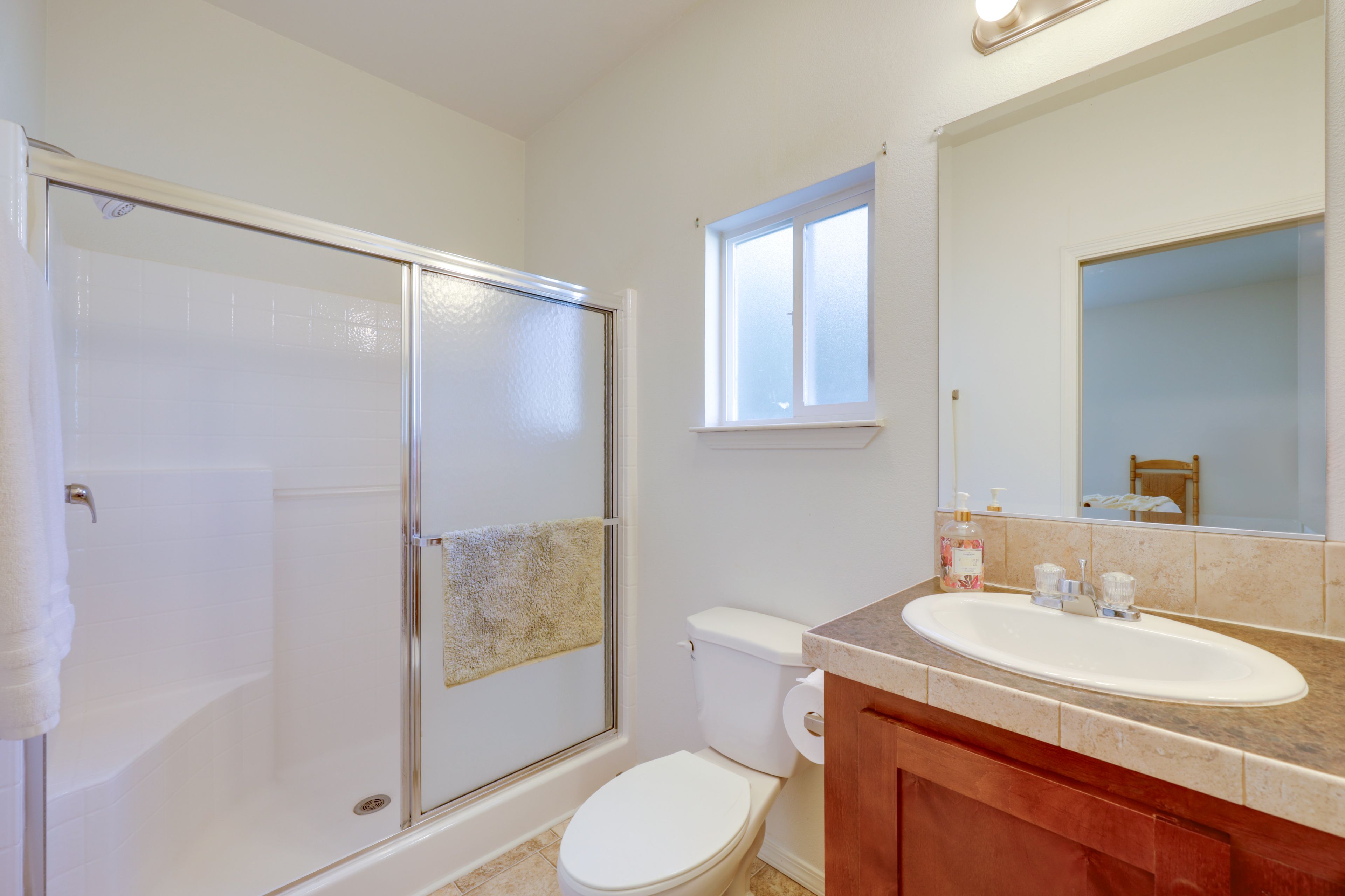 En-Suite Bathroom | Towels Provided