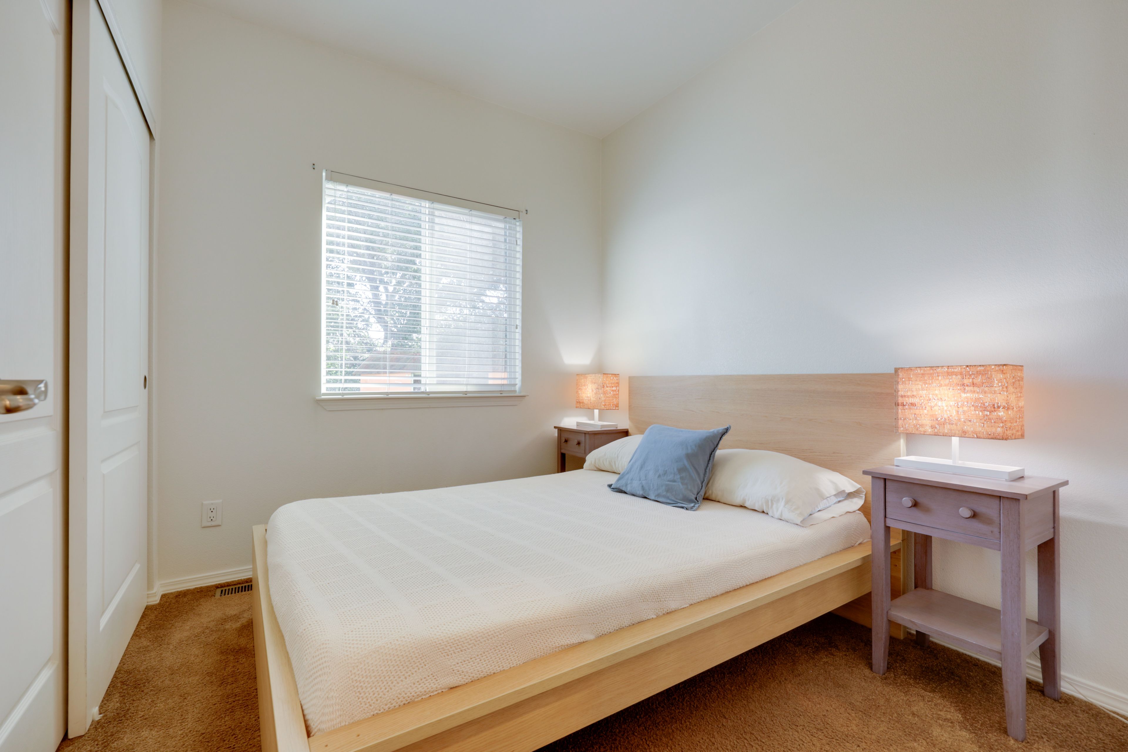 Bedroom 2 | Queen Bed