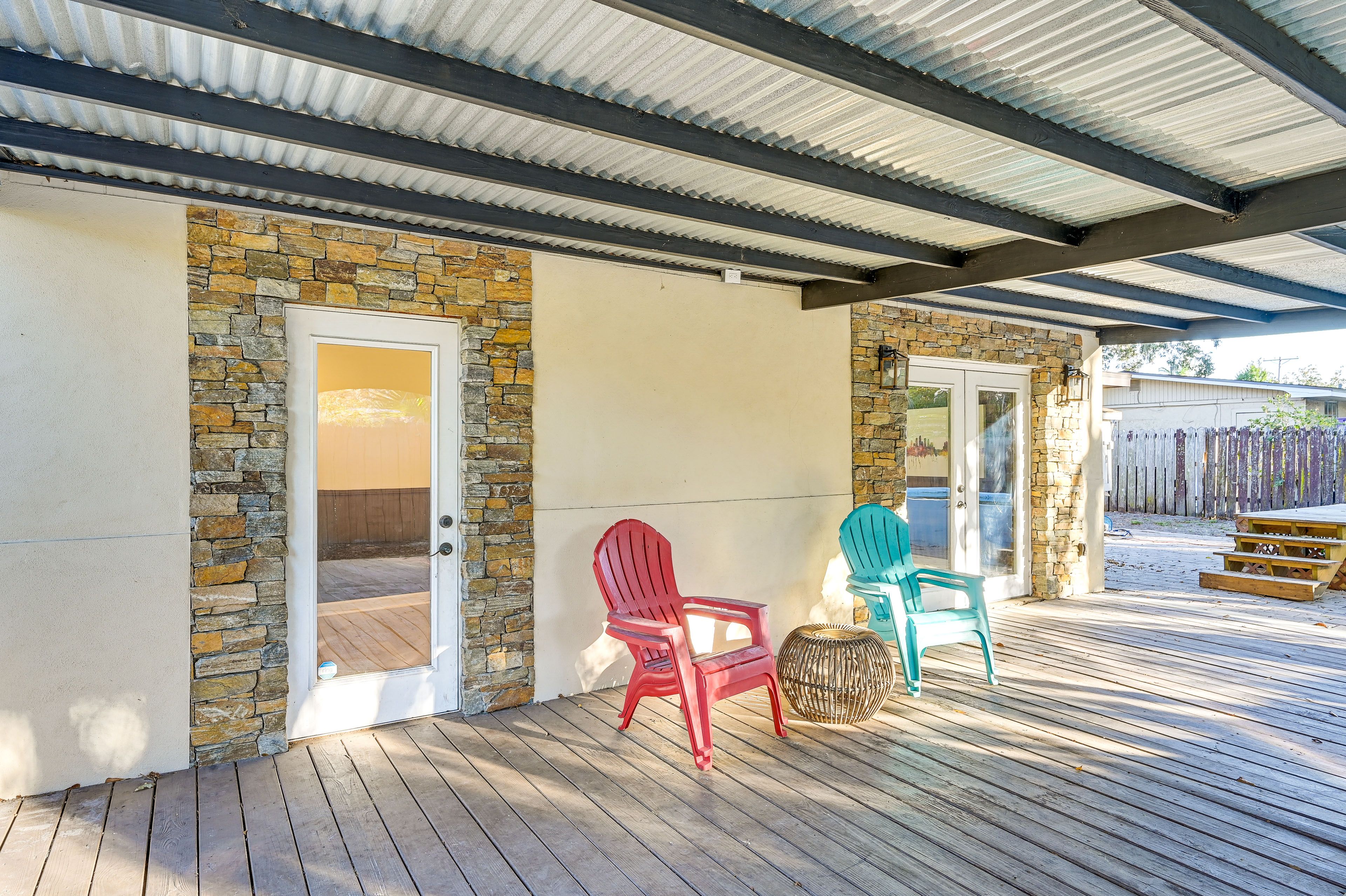 Patio | Outdoor Seating