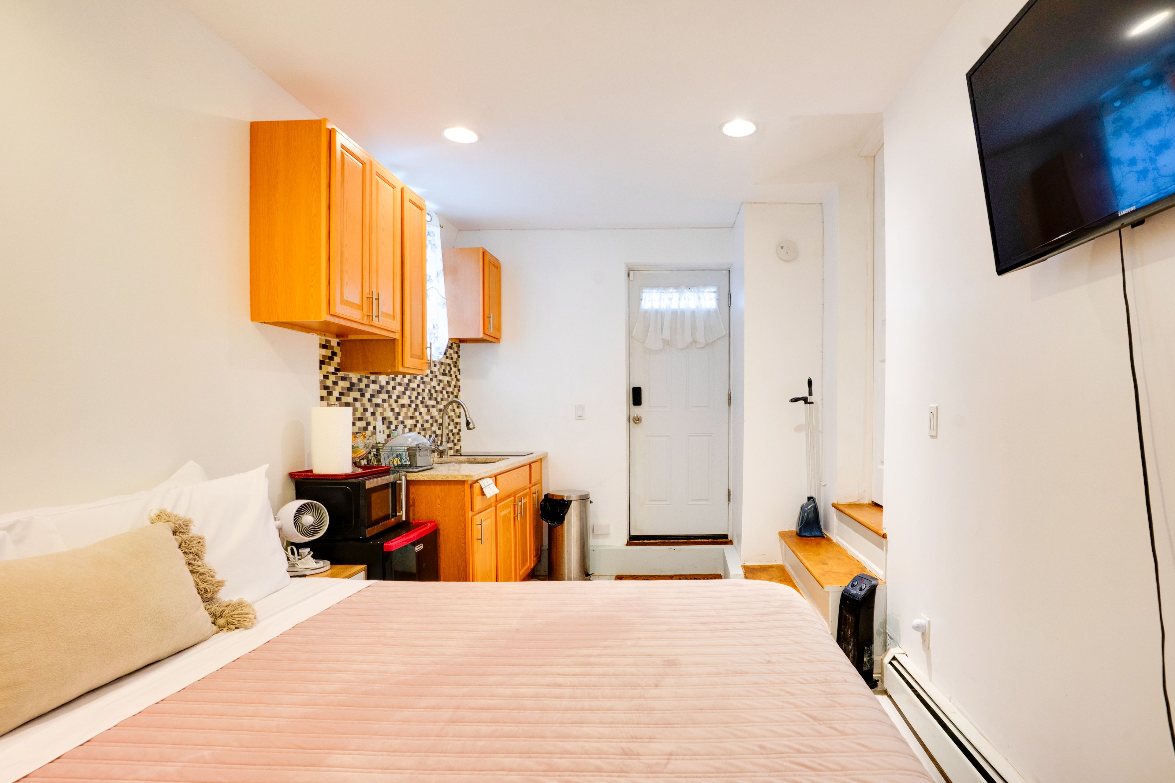 Studio | Kitchenette | Smart TV