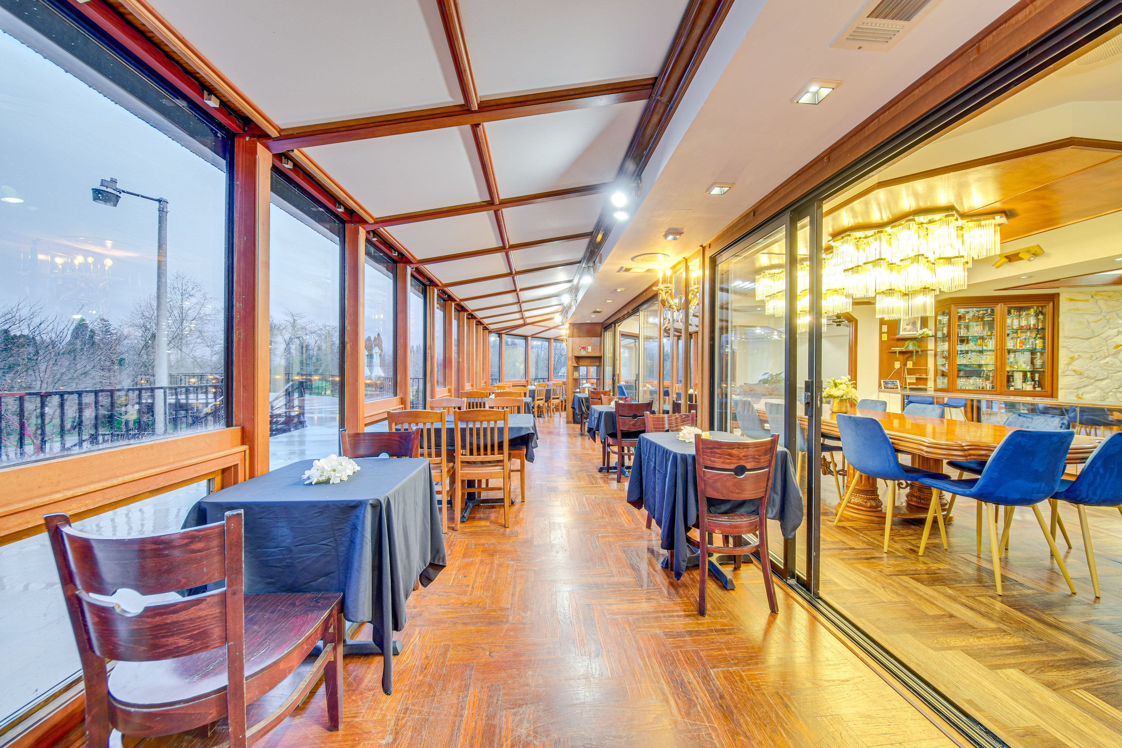 Dining Area | Picture Windows | 2nd Floor