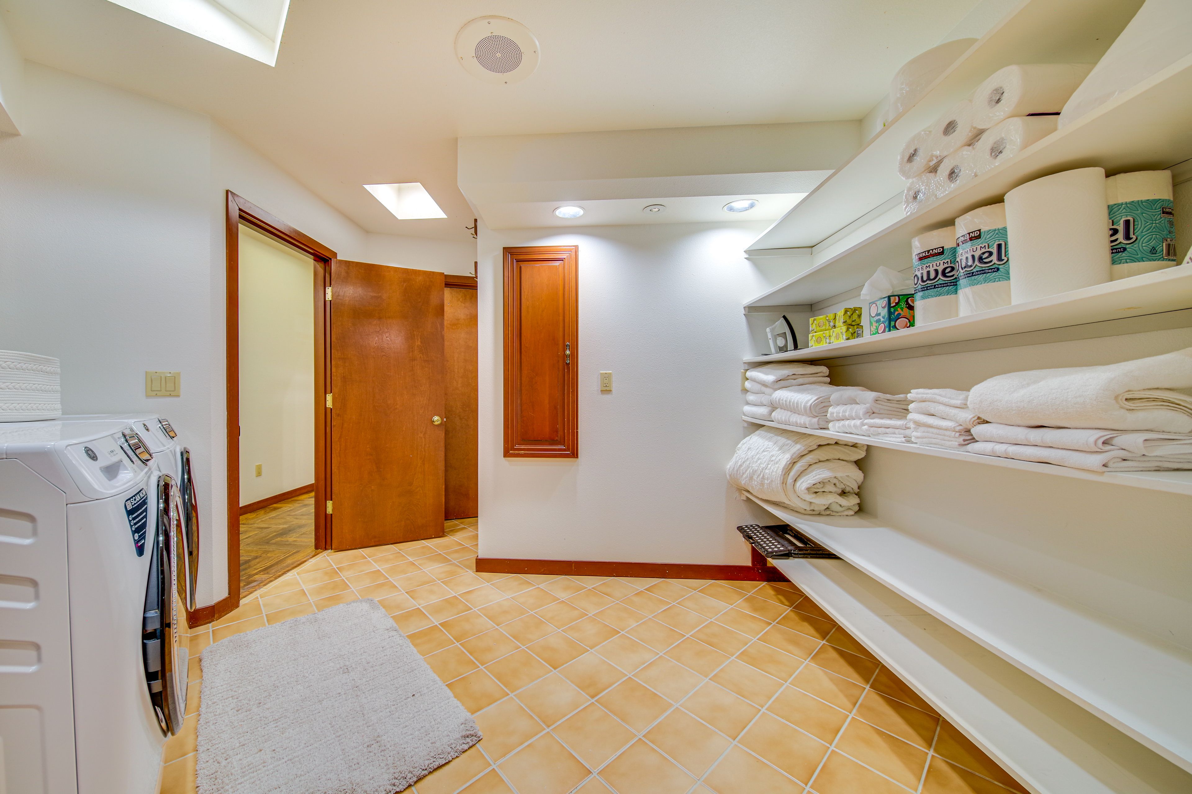Laundry Room | 2nd Floor